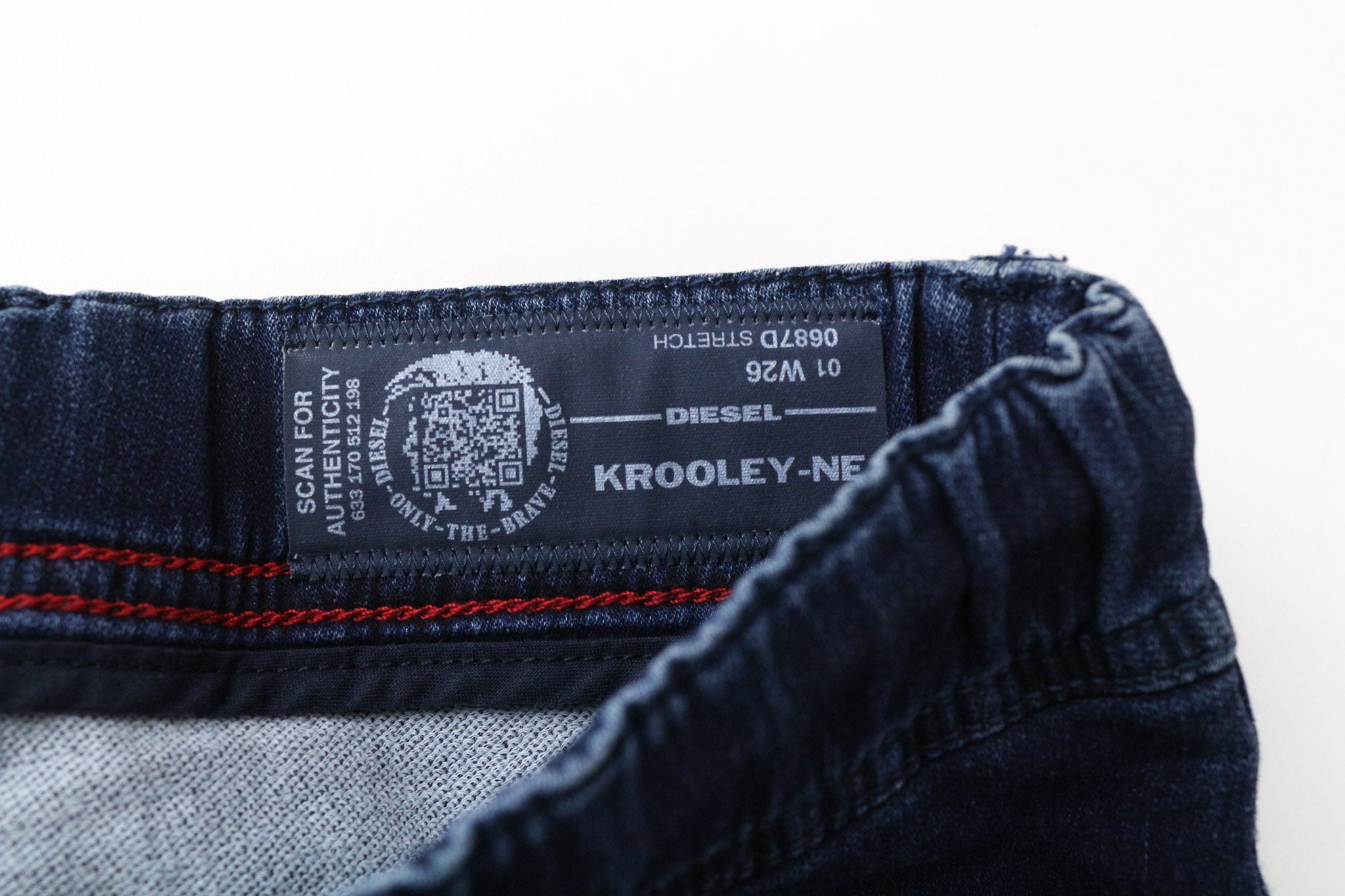 DIESEL Krooley-NE 0687D vyriški džinsai W26 Slim morkų mėlynos spalvos berniukams, tamprūs sportiniai džinsai 