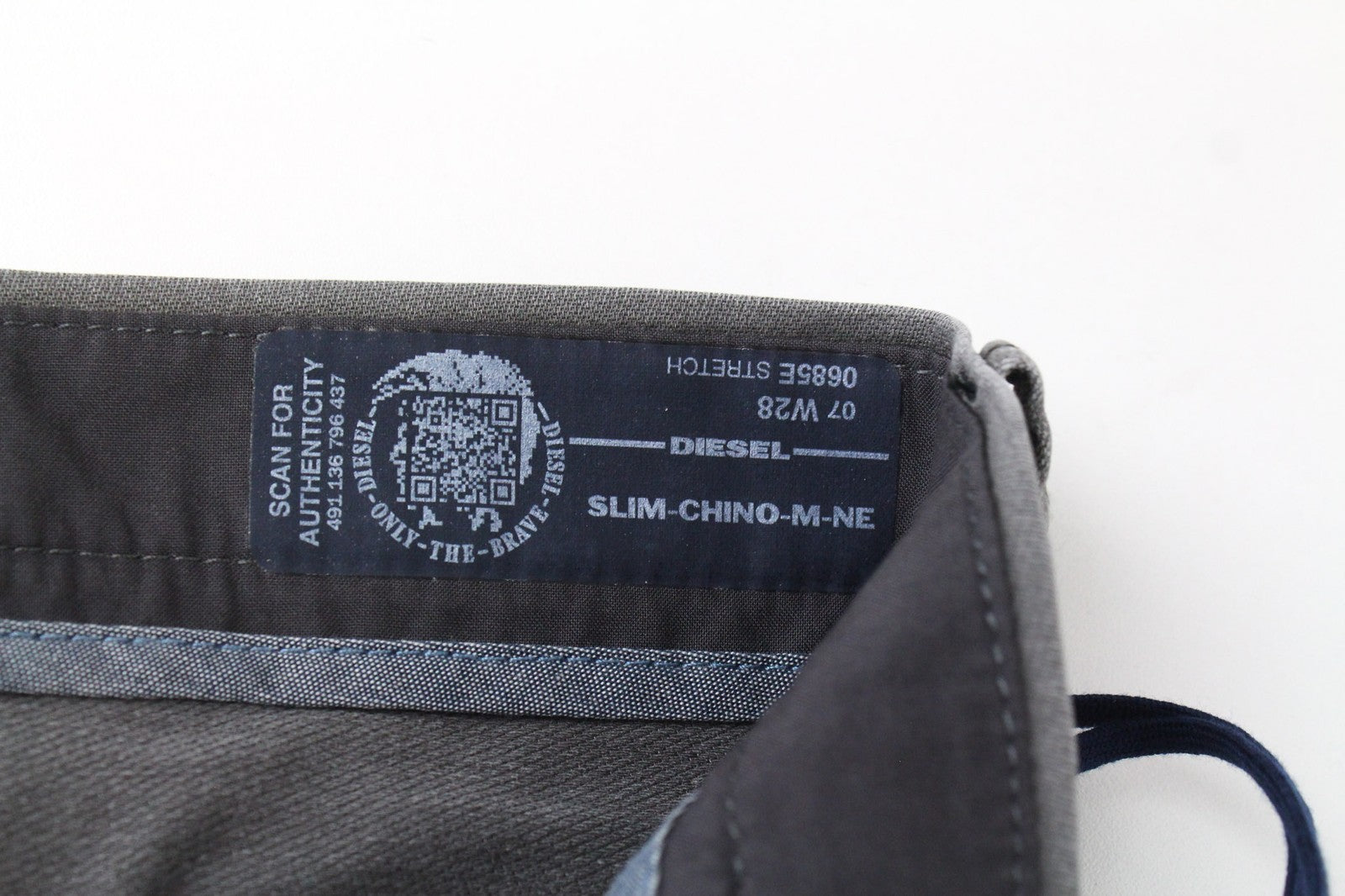 DIESEL Slim-Chino-M-NE 0685E vyriškos W28 sportinės jogg kelnės su plonu kirpimu, pilkos, tamprios 