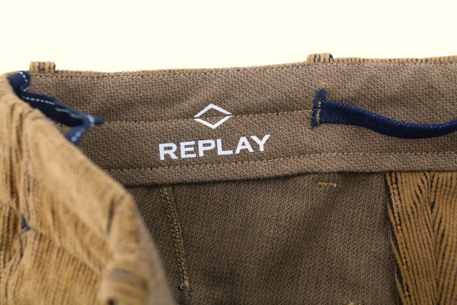 REPLAY M9735 vyriškos kelnės W30/L30 rudos velveto plonos kelnės su sagomis laisvalaikio stiliaus 