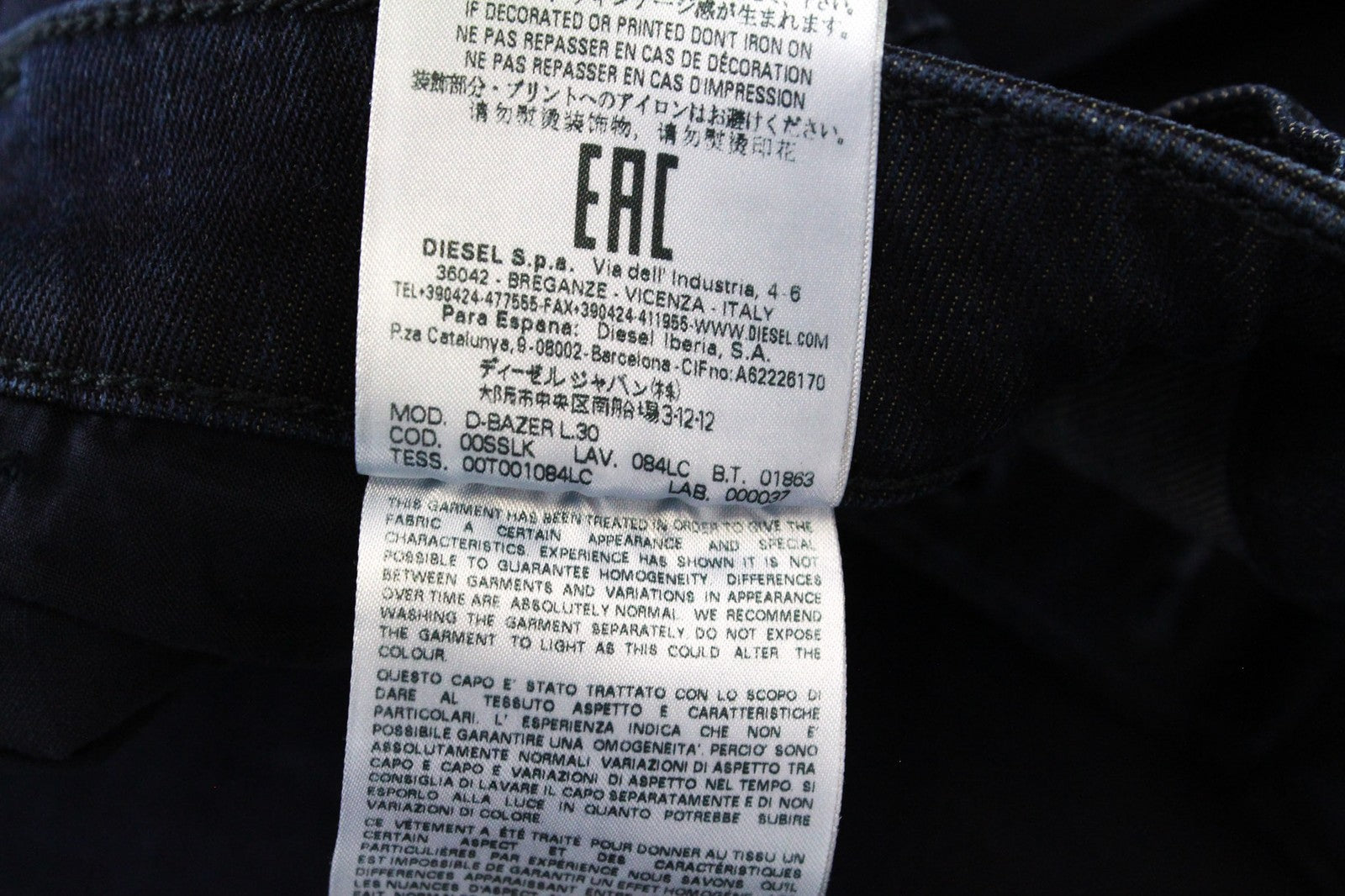 DIESEL D-Bazer 084LC vyriški W27/L30 džinsai tamsiai mėlyni, siaurėjantys, tamprūs su sagomis 