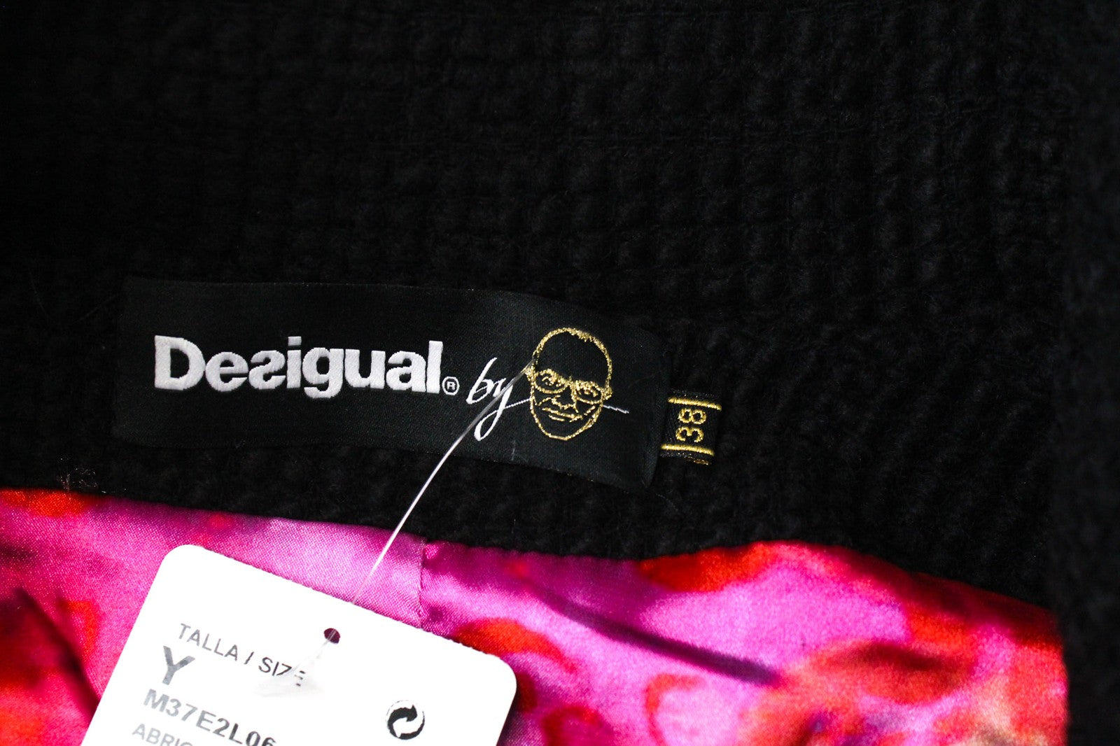 DESIGUAL L'Adoration moteriškas vidutinio ilgio EU38 juodos vilnos mišinio paltas 