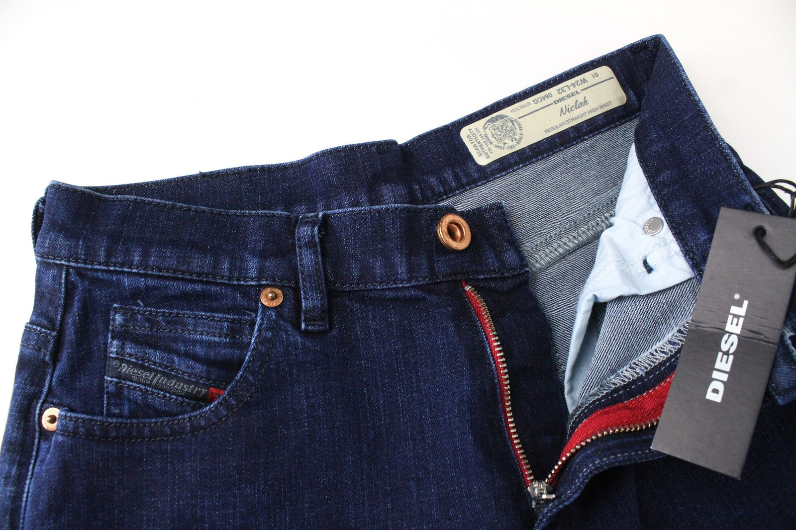 DIESEL Niclah 084CG moteriški tiesaus kirpimo džinsai W24/L32 mėlyni, tamprūs, medvilniniai mergaitiški. 