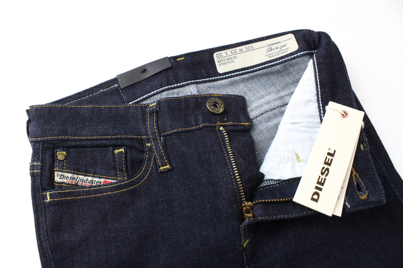 DIESEL Skinzee 0813C moteriški W23/L32 itin aptempti, tamprūs džinsai, mėlyni mergaitėms 