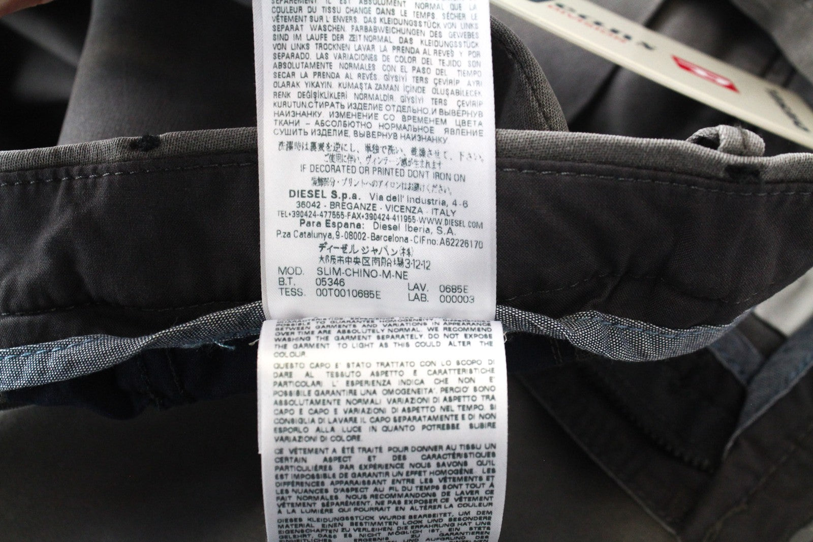 DIESEL Slim-Chino-M-NE 0685E vyriški W28 Jogg Sweat Slim medvilniniai tamprūs pilki džinsai 