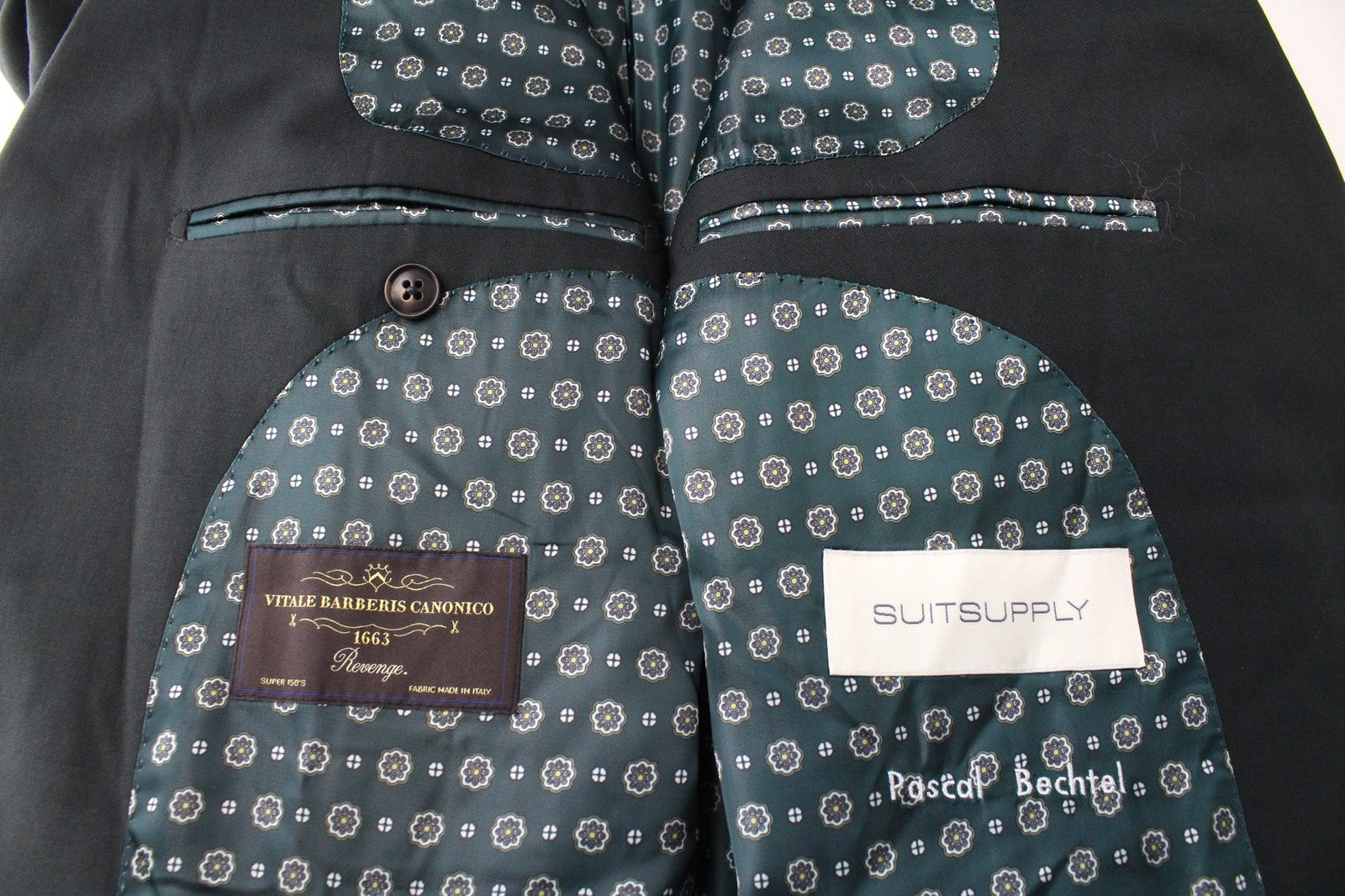 „SUITSUPPLY La Spalla“ vyriškas vieneilis švarkas, UK48R, tamsiai žalias, grynos vilnos 