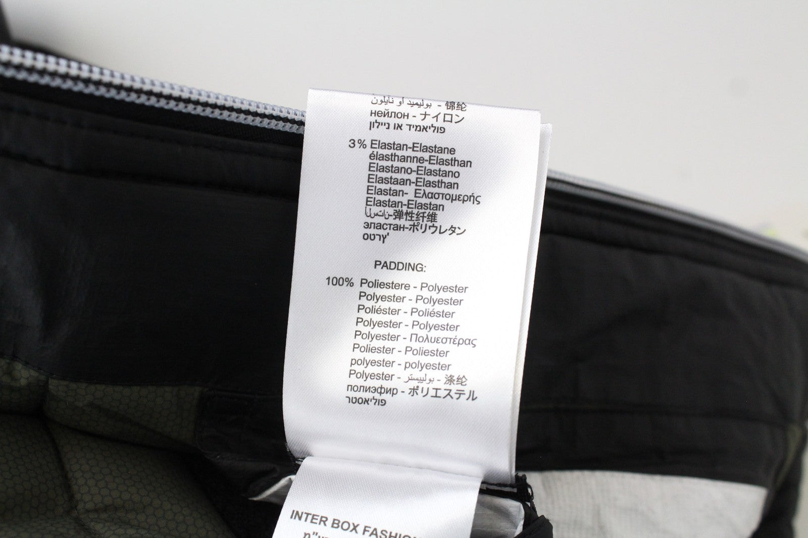 REPLAY juodas bomber tipo švarkas su pamušalu, užtrauktuku ir logotipu, briaunuota apačia. 