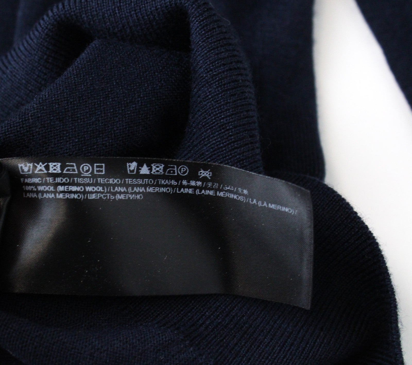 SUISTUDIO Hunter moteriškas vilnonis megztinis L dydžio tamsiai mėlynas ilgomis rankovėmis 