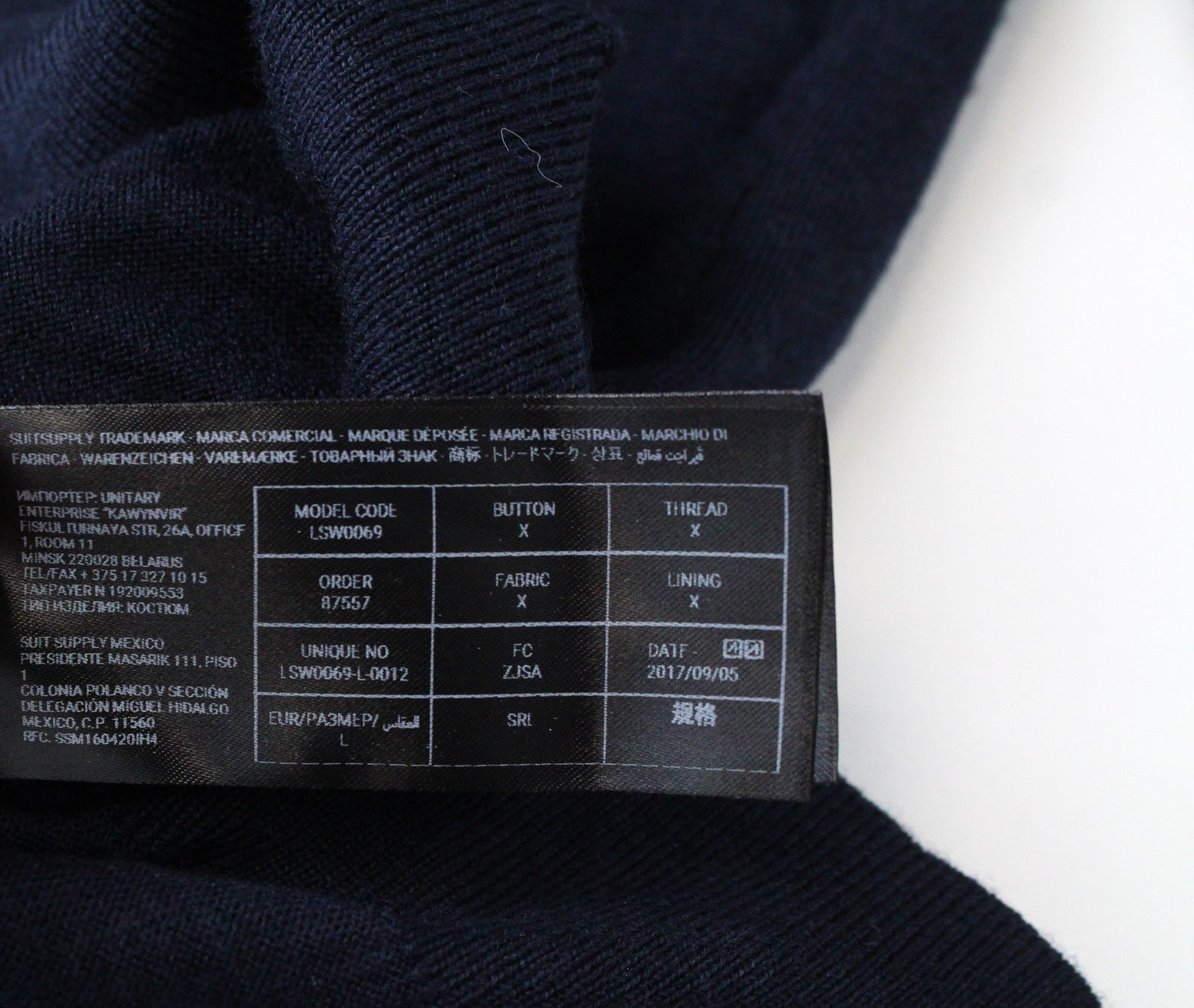 SUISTUDIO Hunter moteriškas vilnonis megztinis L dydžio tamsiai mėlynas ilgomis rankovėmis 