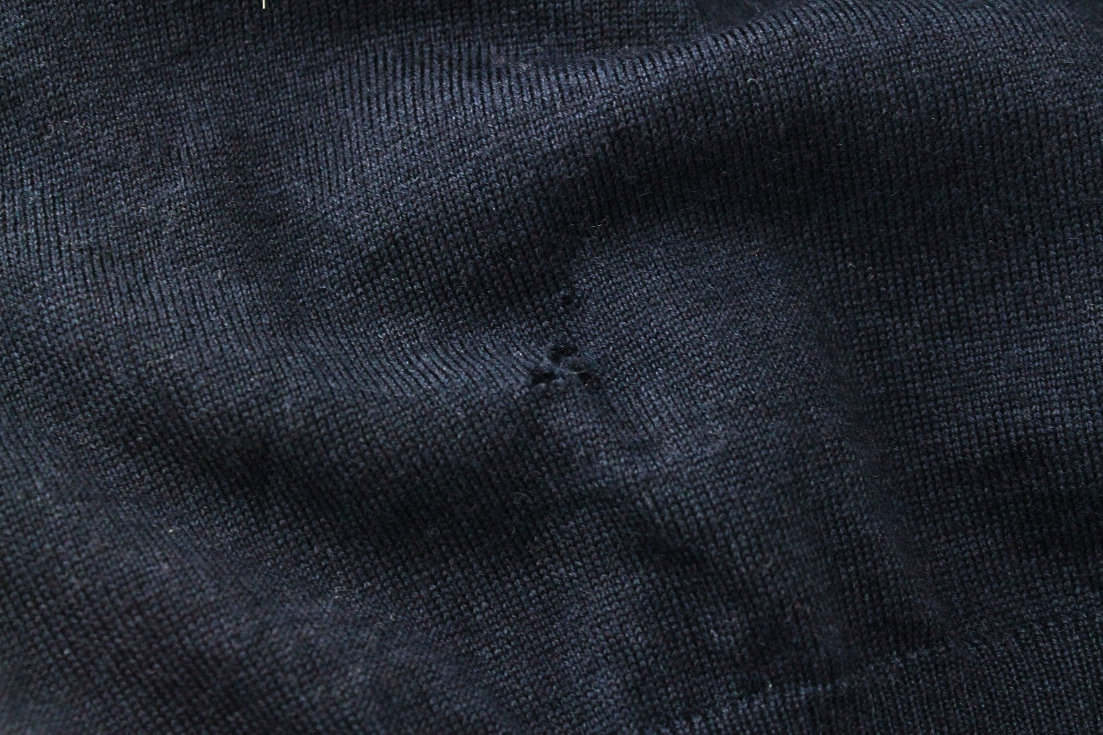 SUISTUDIO Hunter moteriškas vilnonis megztinis L dydžio tamsiai mėlynas ilgomis rankovėmis 