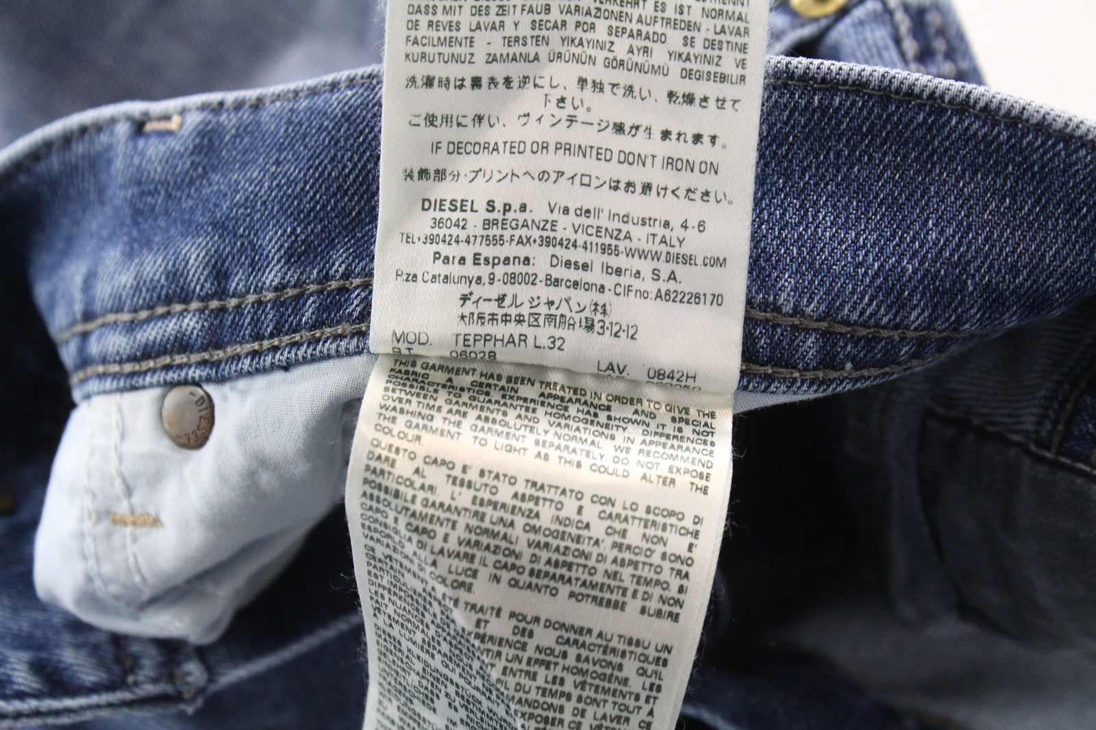 DIESEL Tepphar 0842H vyriški džinsai W33/L32 Slim mėlyni tamprūs medvilniniai džinsai su morkų kirpimu 