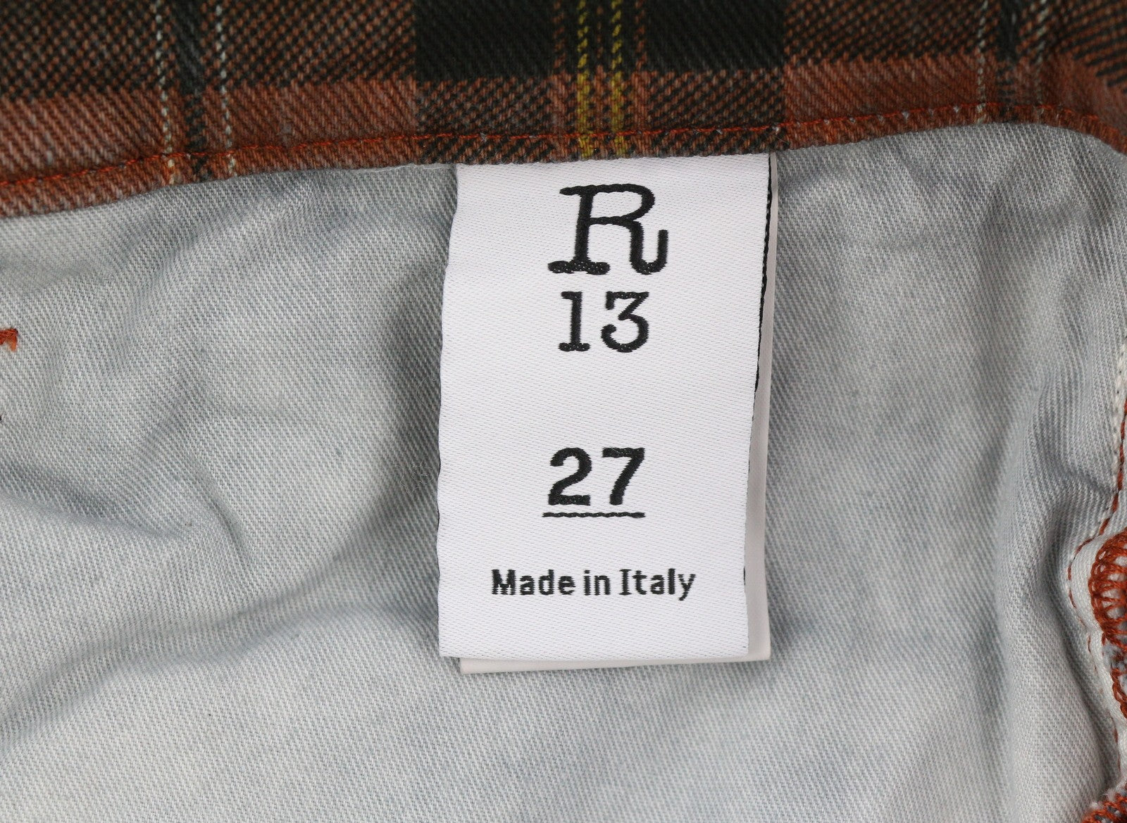 R13 Pasiūtos moteriškos kelnės, 27, pelenų raudonumo, languotos, trumpos, laisvo kirpimo, iki kulkšnių.