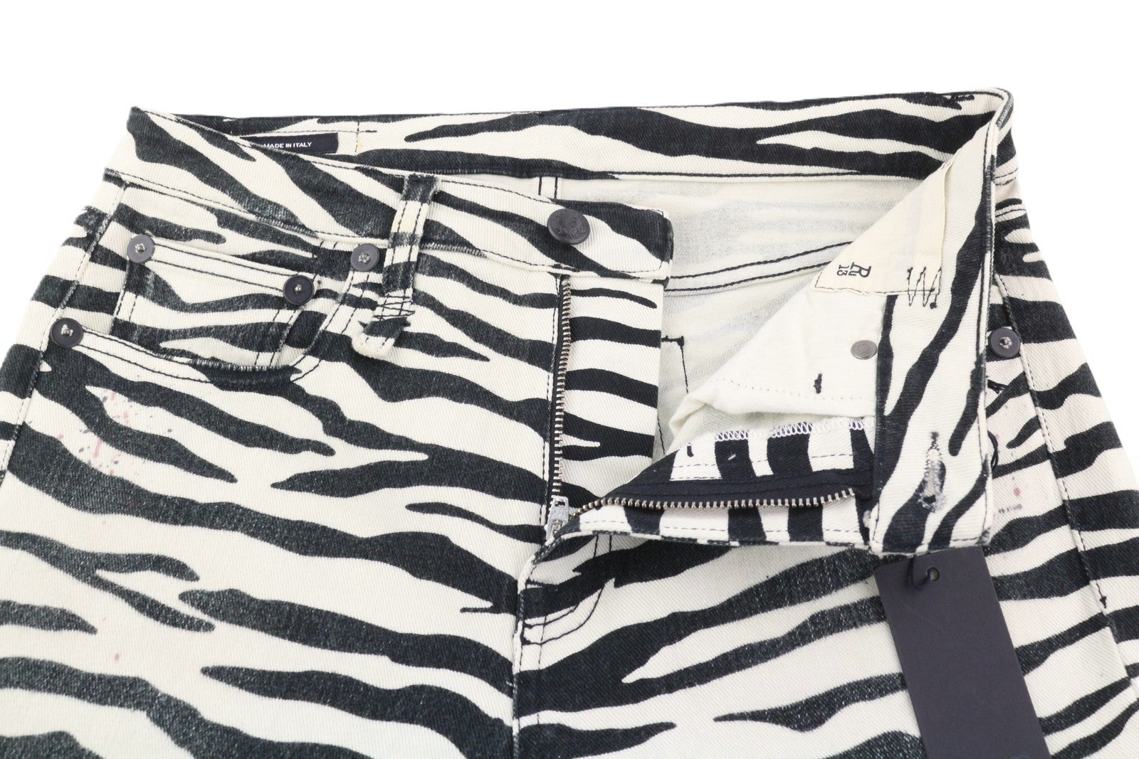 R13 Kick Fit moteriški džinsai, 27 dydžio, zebro rašto, iki kulkšnių, trumpinti, platėjantys, RRP 499 € 