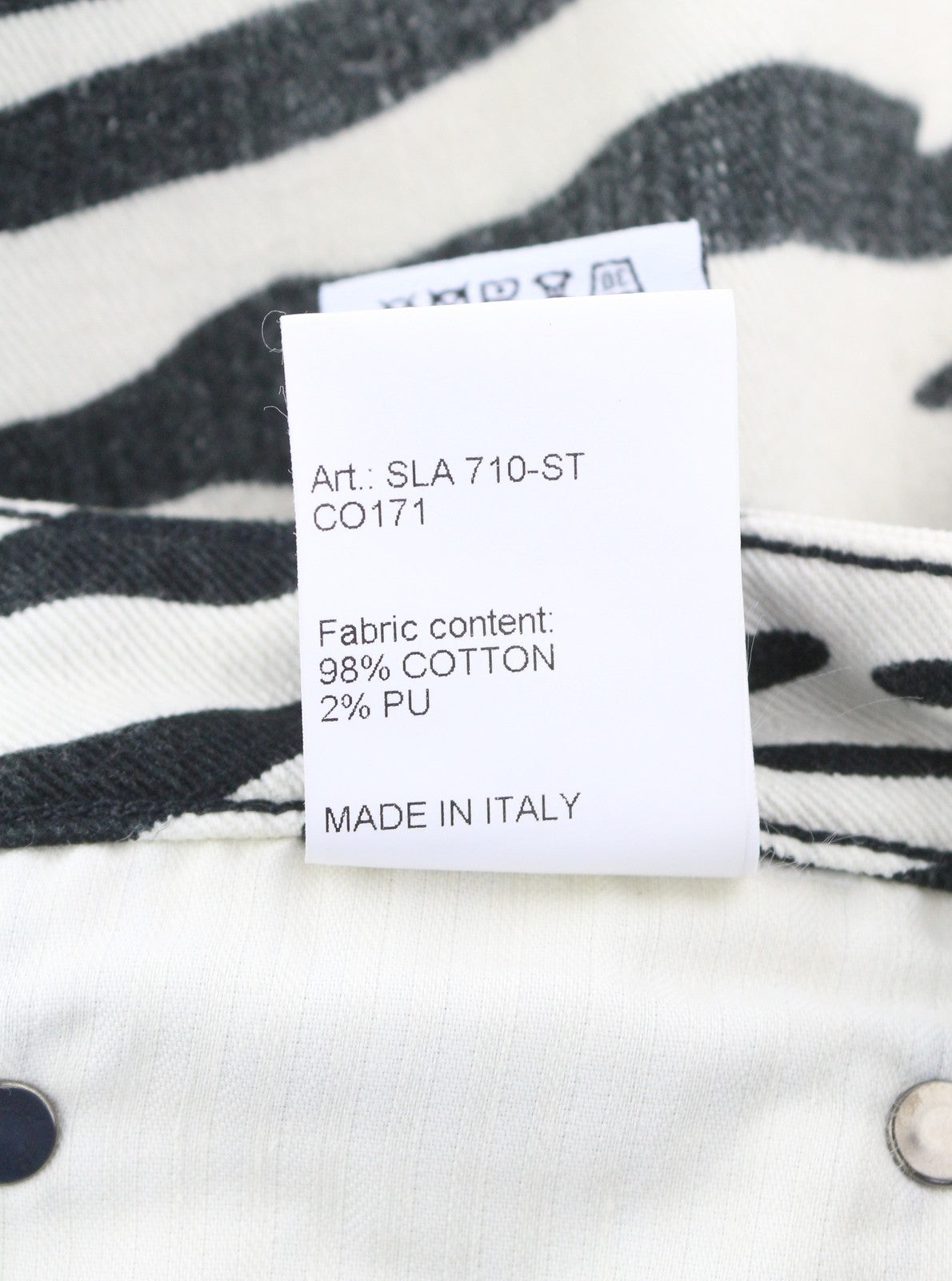 R13 Alison Skinny moteriški džinsai, 27, zebro raštas, užtrauktukas, laisvalaikio džinsinis logotipas, rekomenduojama kaina – 599 € 