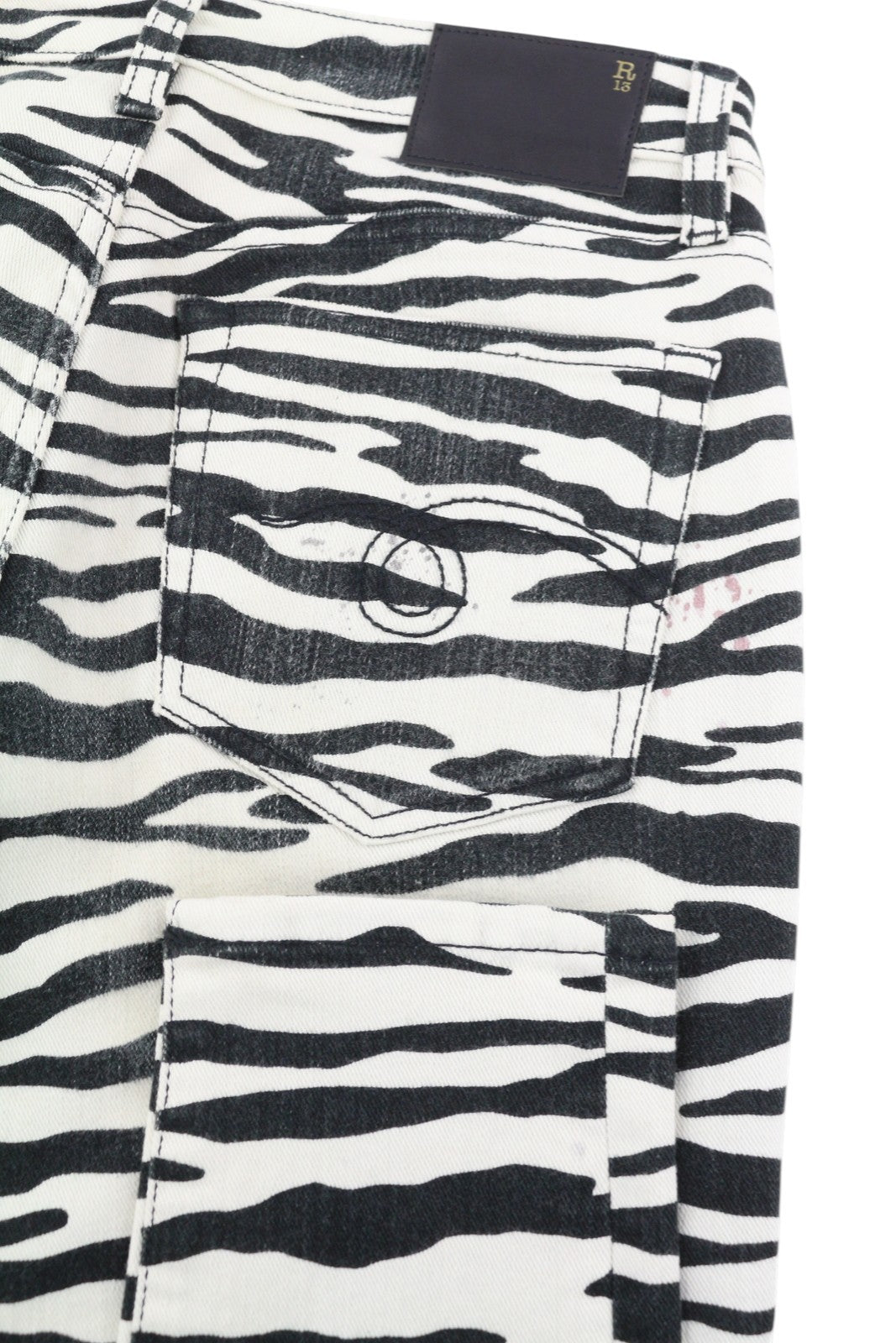 R13 Alison Skinny moteriški džinsai, 27, zebro raštas, užtrauktukas, laisvalaikio džinsinis logotipas, rekomenduojama kaina – 599 € 