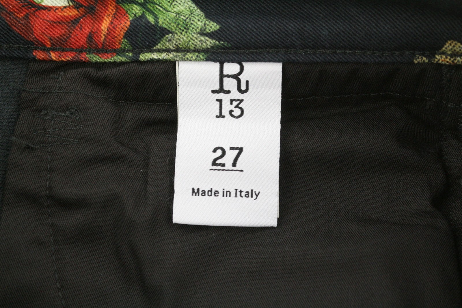 R13 Damon Overall moteriški džinsai 27 ekru spalvos lininiai Tinto senovinio gėlių rašto trumpinti ant kulkšnių 