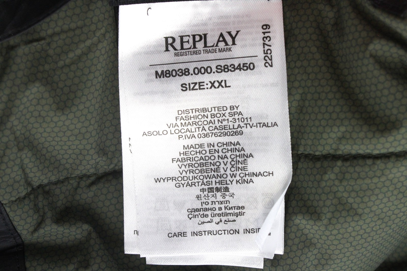 REPLAY vyriška striukė 2XL, juoda, su užtrauktuku, ilgomis rankovėmis, vienos krūtinės su logotipu 