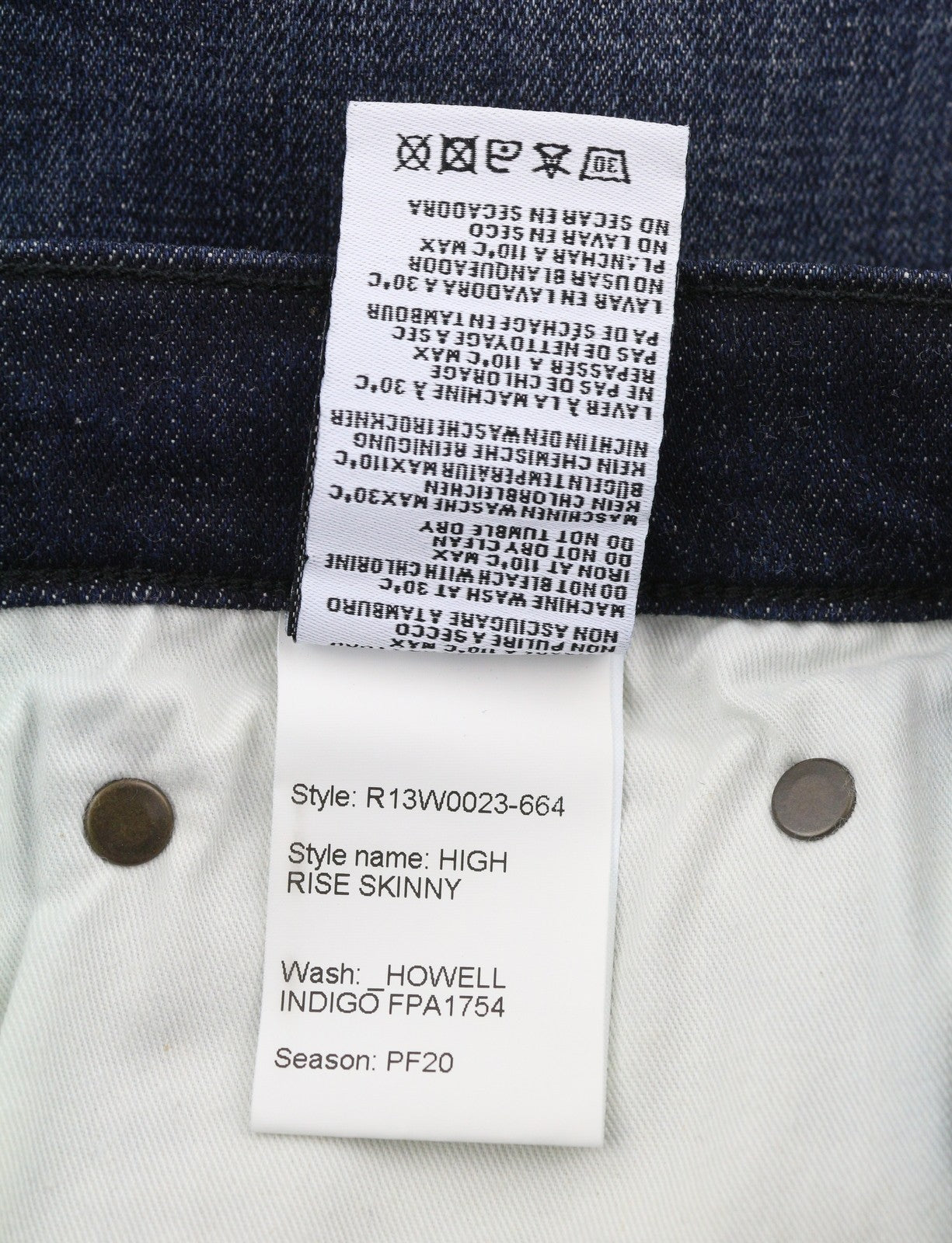 R13 aukštu liemeniu aptempti moteriški džinsai, 27 Howell, indigo spalvos, skalbta, išblukusi, tamsiai mėlyna, rekomenduojama kaina – 475 € 