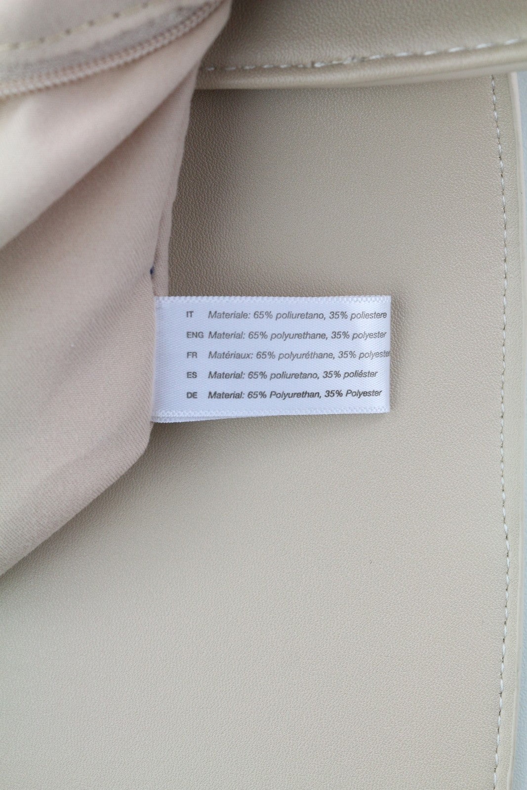 O BAG Zaino moteriškas krepšys OS šviesiai smėlio spalvos su dviem rankenomis ir magnetiniu užsegimu 