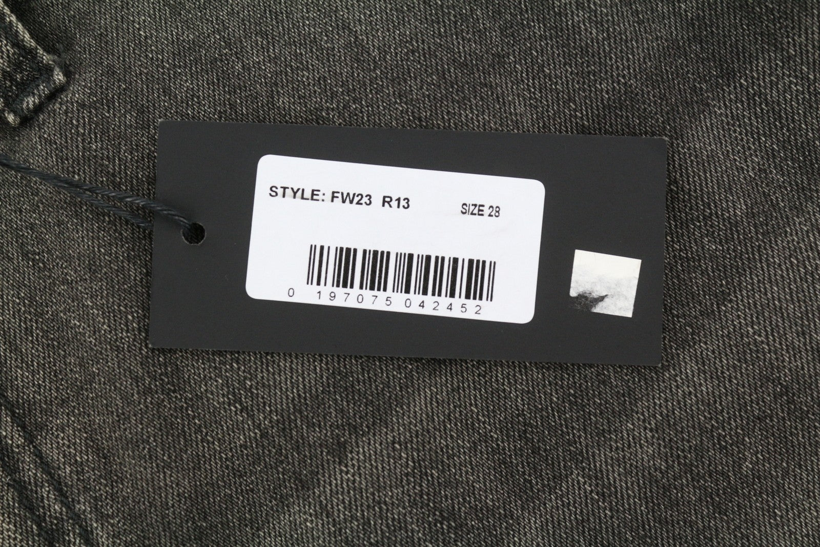 R13 Damon klostuoti moteriški džinsai 28 Ellery juodi išblukinti skalbti tiesūs plačios klešnės 