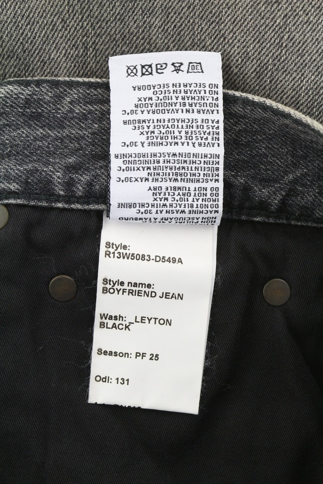 R13 Boyfriend moteriški džinsai 25 Leyton juodi išblukinti, trumpi, laisvo kirpimo džinsai iki kulkšnių 