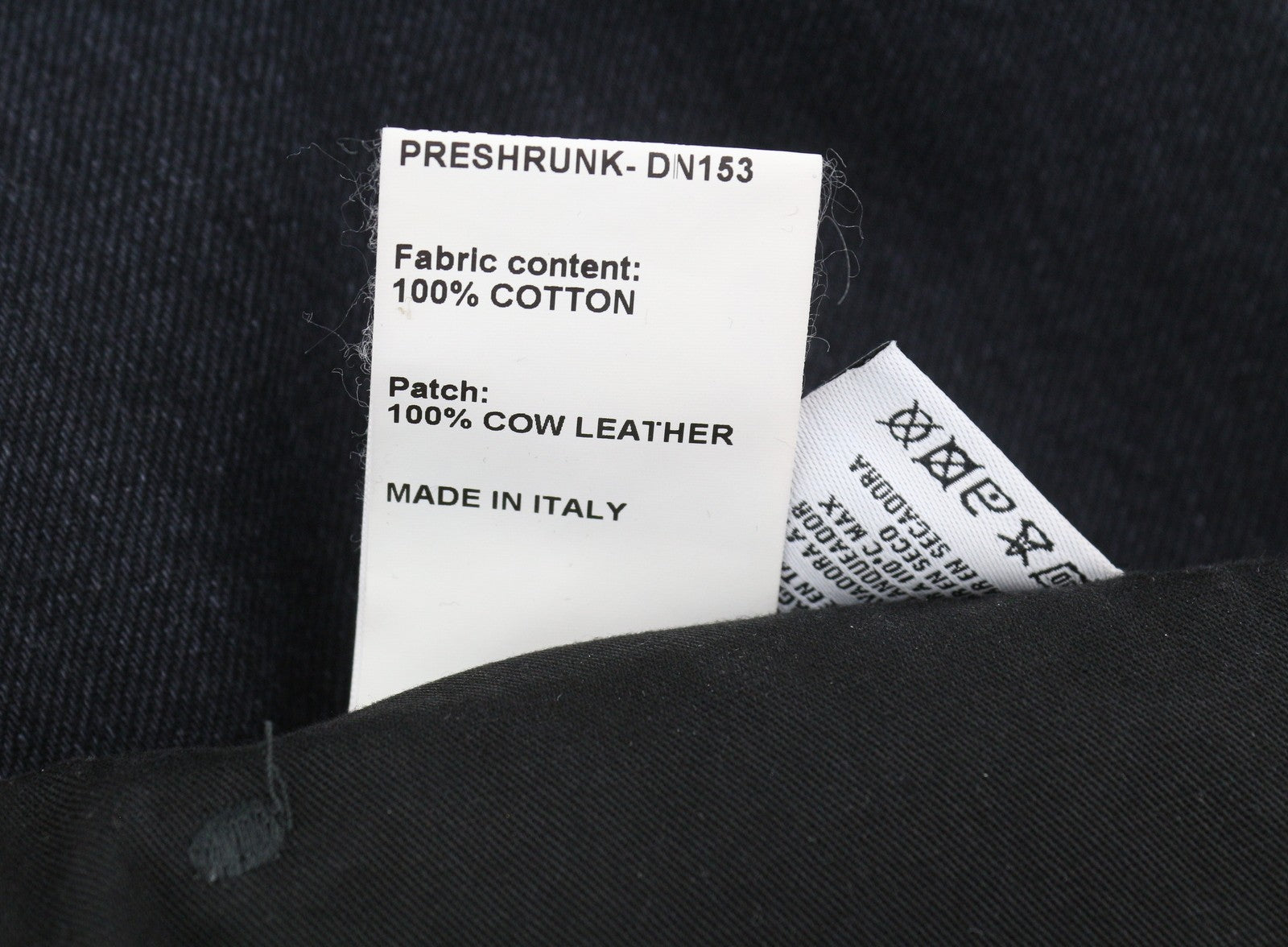 R13 „Ankled D'Arcy“ moteriški džinsai, 27, onikso juodumo, išblukinto, laisvo kirpimo, plačių klešnių. 