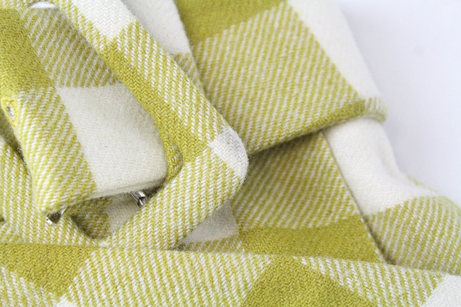 SUISTUDIO Calvin moteriškas sijonas UK8 žalias languotas grynos vilnos pamušalas su diržu 