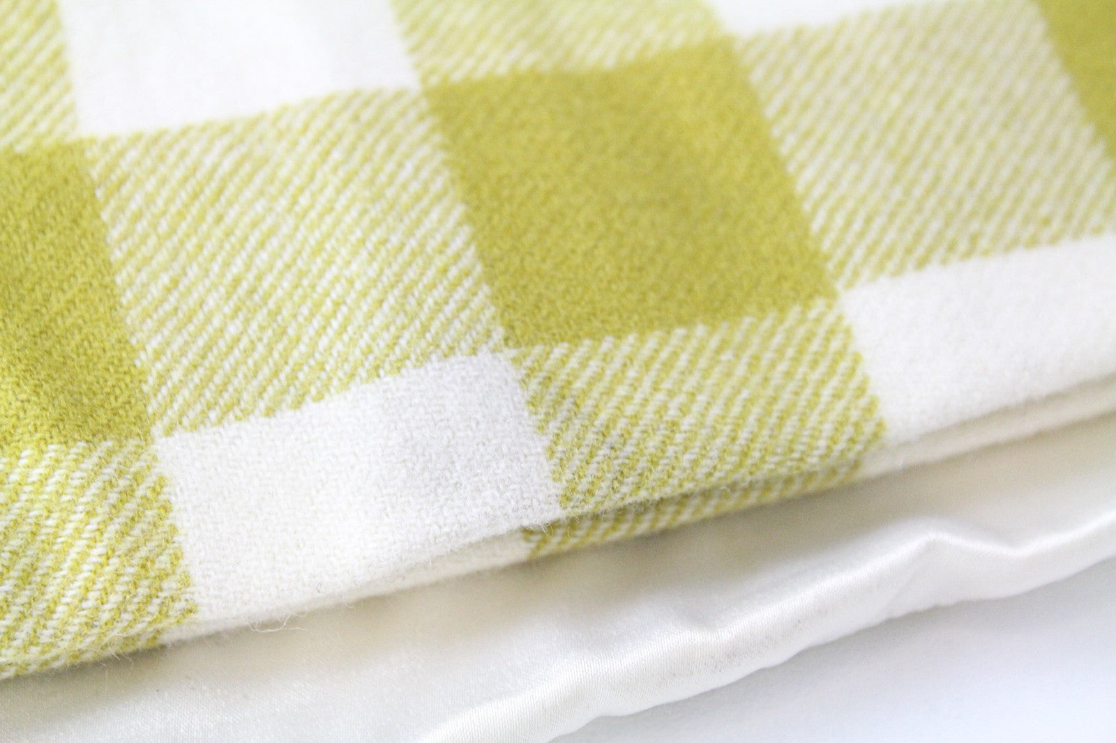 SUISTUDIO Calvin moteriškas sijonas UK8 žalias languotas grynos vilnos pamušalas su diržu 