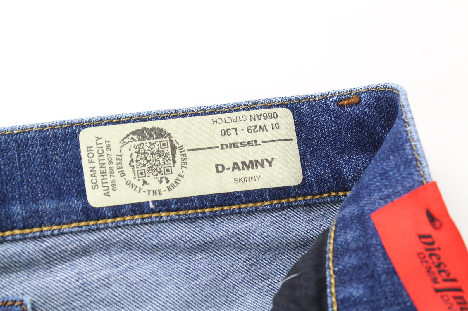 DIESEL D-Amny 086AN vyriški džinsai W29/L30 aptempti mėlyni tamprūs džinsai, medvilninis skalbimas 