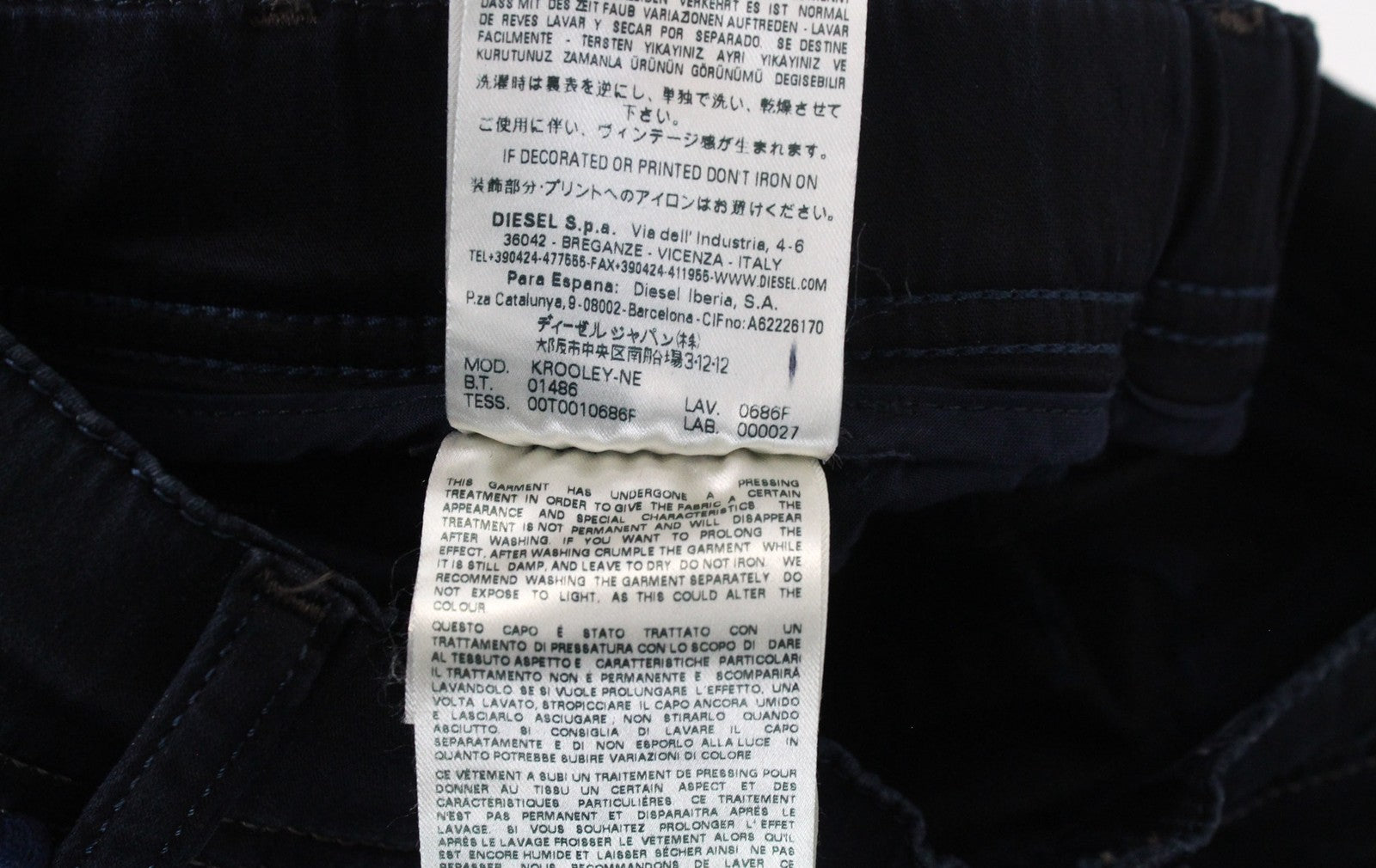 DIESEL Krooley-NE 0686F vyriški W26 Jogg džinsai mėlyni, tamprūs, medvilniniai, ploni, skalbinių imitacijos. 