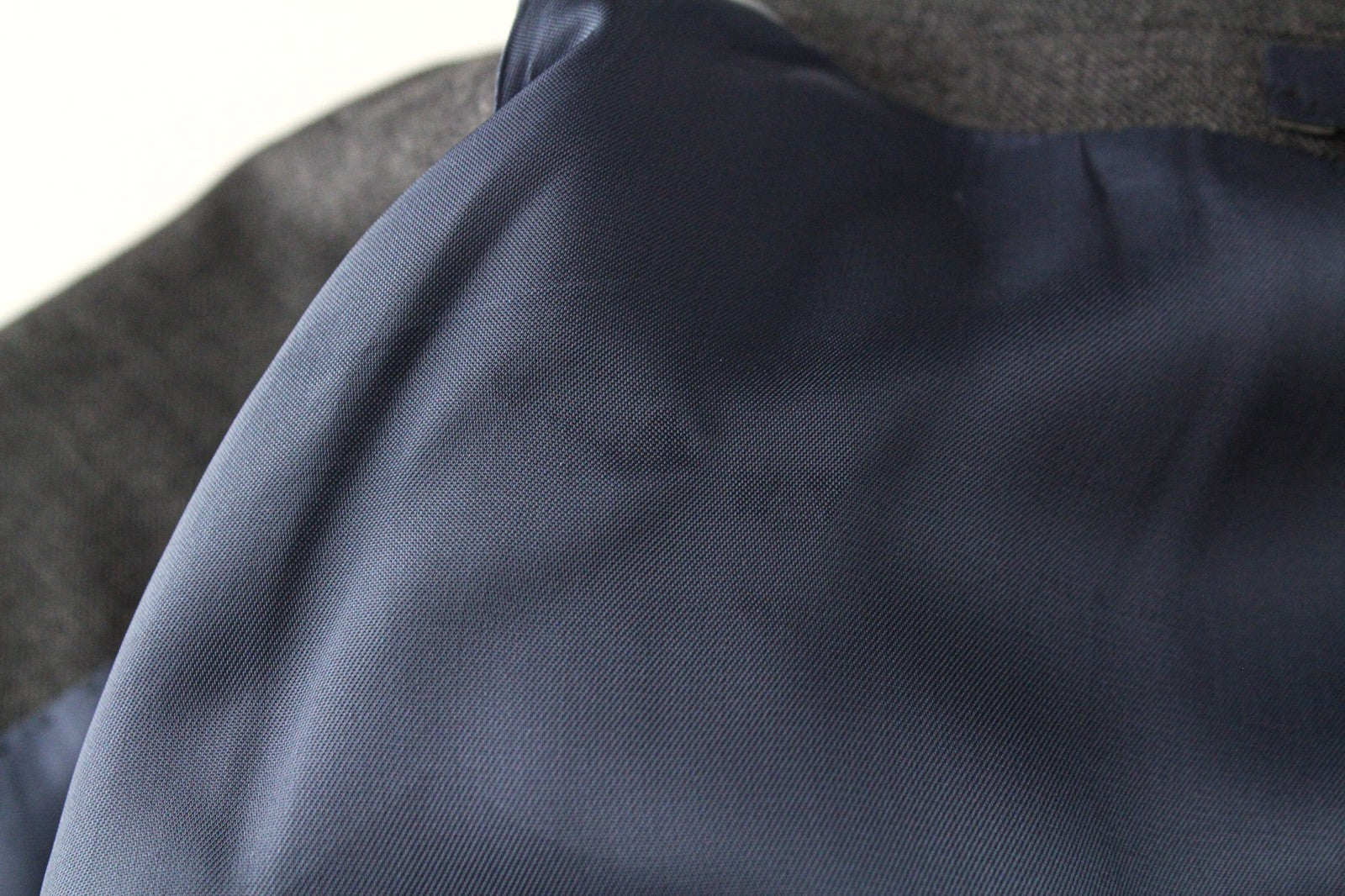 SUITSUPPLY Lazio Men's Suit UK38R Grey Wool S110s Slim 2Pc Perennial Sharkskin