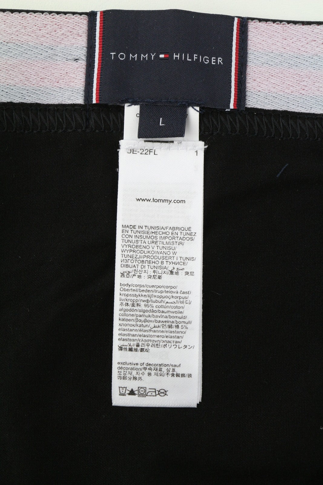 TOMMY HILFIGER vyriški apatiniai L dydžio juodos spalvos Trunk rašto ir kojinių komplektas su raštuotais bokseriais 