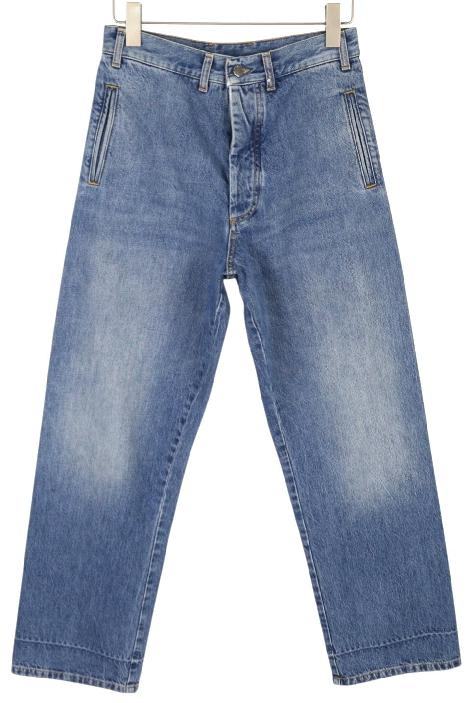 PLAN C moteriški džinsai, 38 dydis, mėlyni, skalbti, tiesaus kirpimo, laisvo kirpimo, su sagomis. Rekomenduojama kaina – 550 €. 