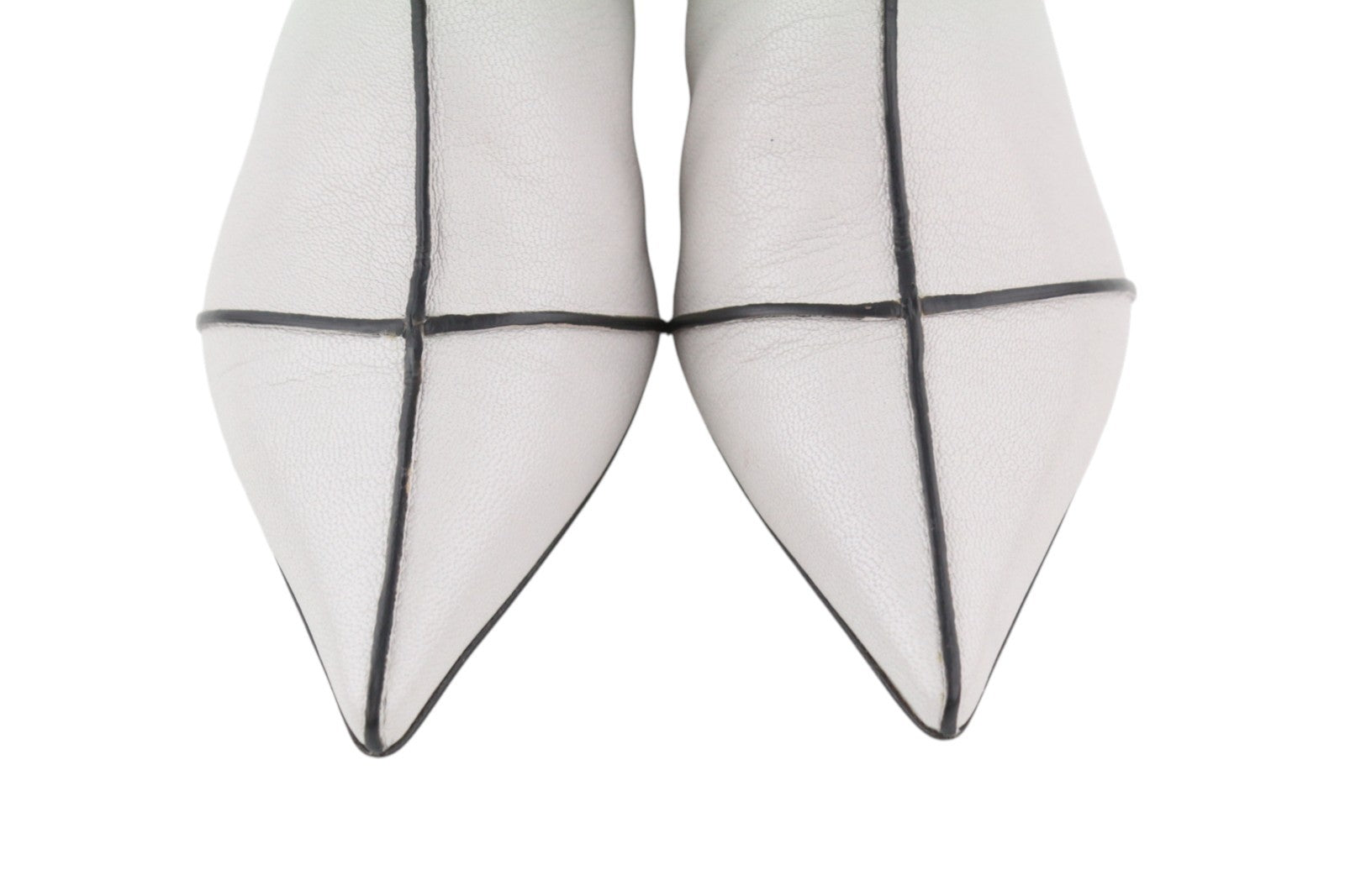 EMPORIO ARMANI X3M311 moteriški bateliai, 37 dydis, balti, odiniai, smaili nosis, kulkšnies pakulnė. 