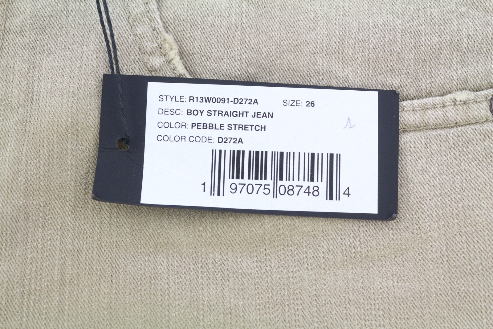 R13 berniukiški tiesūs moteriški džinsai 26 akmenukų spalvos, tamprūs, trumpi, išblukintos rudos spalvos, rekomenduojama kaina – 695 € 