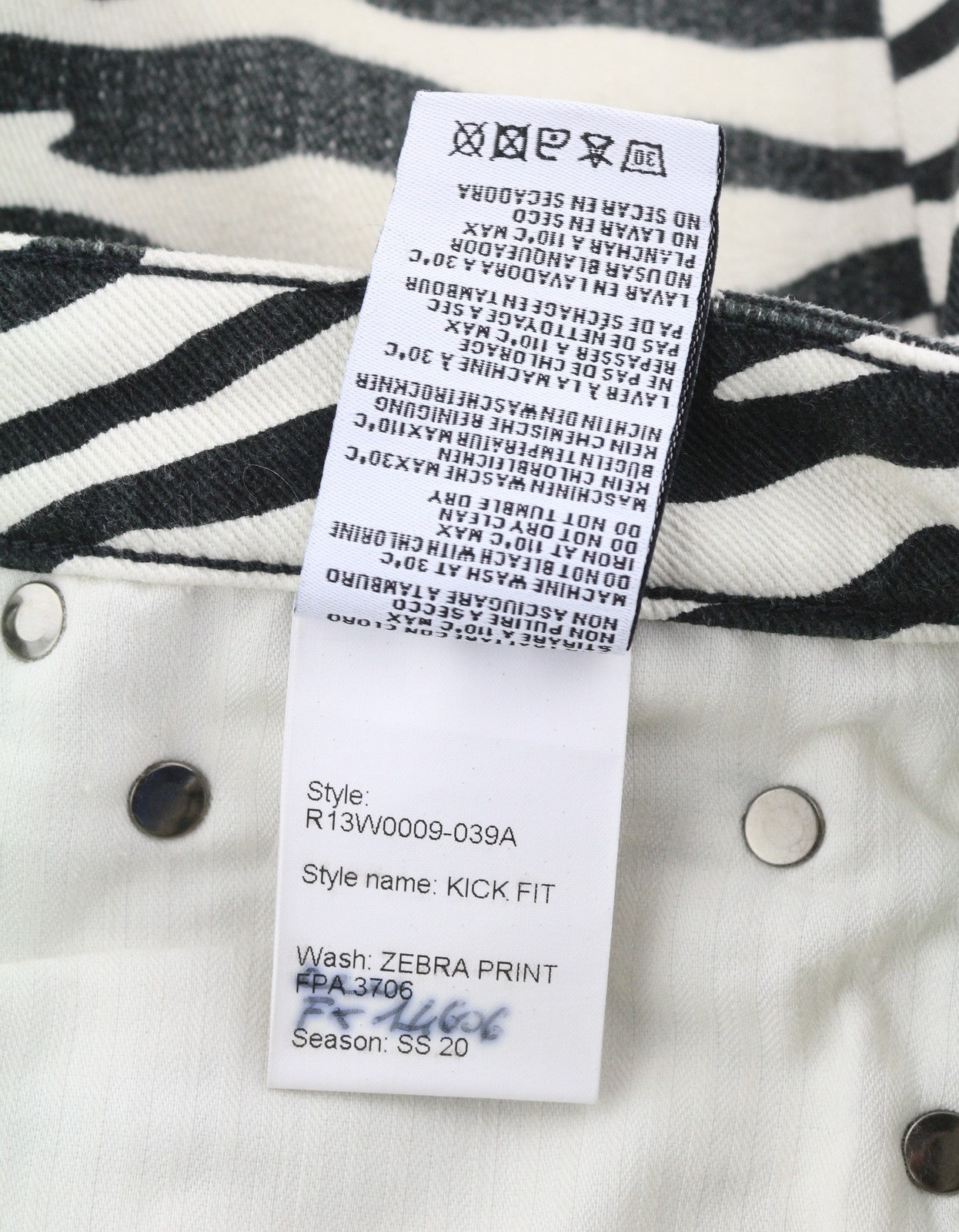 R13 Kick Fit moteriški džinsai, 27 dydžio, zebro rašto, iki kulkšnių, trumpinti, platėjantys, RRP 499 € 