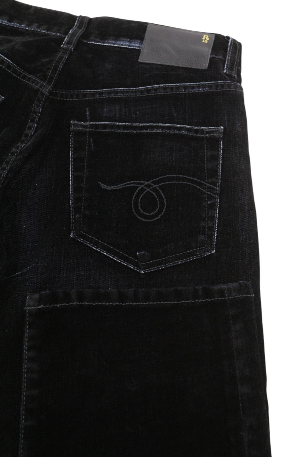 R13 Romeo moteriškos kelnės 24 flokuotomis juodomis aksominėmis trumpomis tiesiomis užtrauktuku iki kulkšnių 