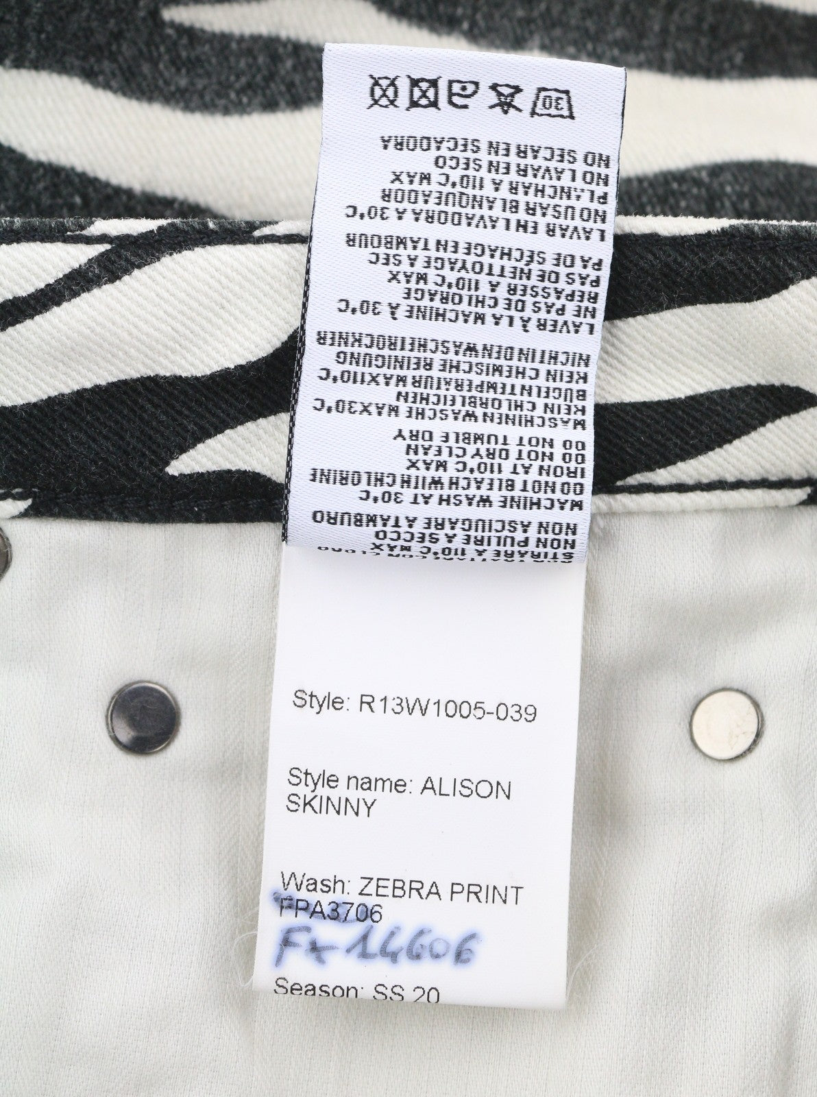 R13 Alison Skinny moteriški džinsai, 27 dydžio, su zebro raštu, užtrauktuku, laisvalaikio džinsinis logotipas. Rekomenduojama kaina – 599 €. 