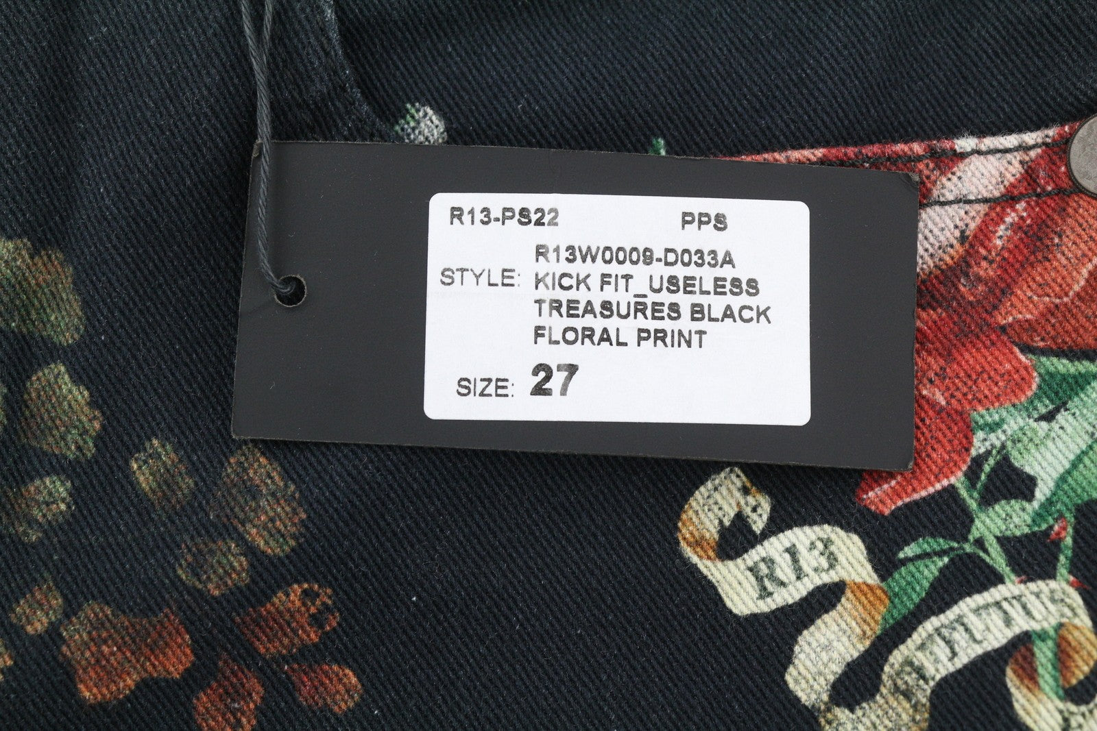 R13 Kick Fit moteriški džinsai 27 Useless Treasueres juodi gėlių rašto trumpinti iki kulkšnių 