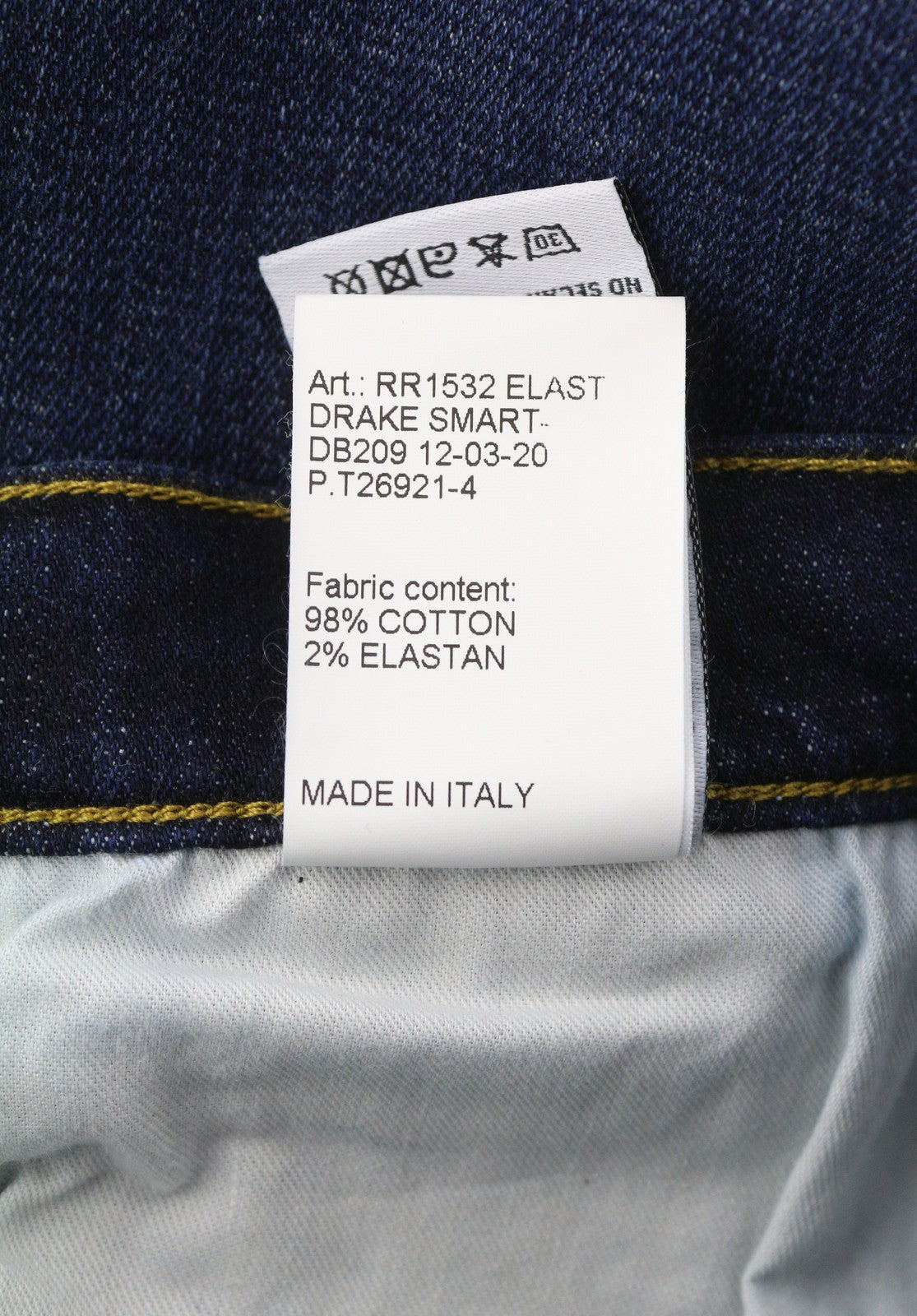 R13 aukštu liemeniu aptempti moteriški džinsai, 27 Howell indigo spalvos, skalbtas, blukintas džinsas, rekomenduojama kaina – 475 € 