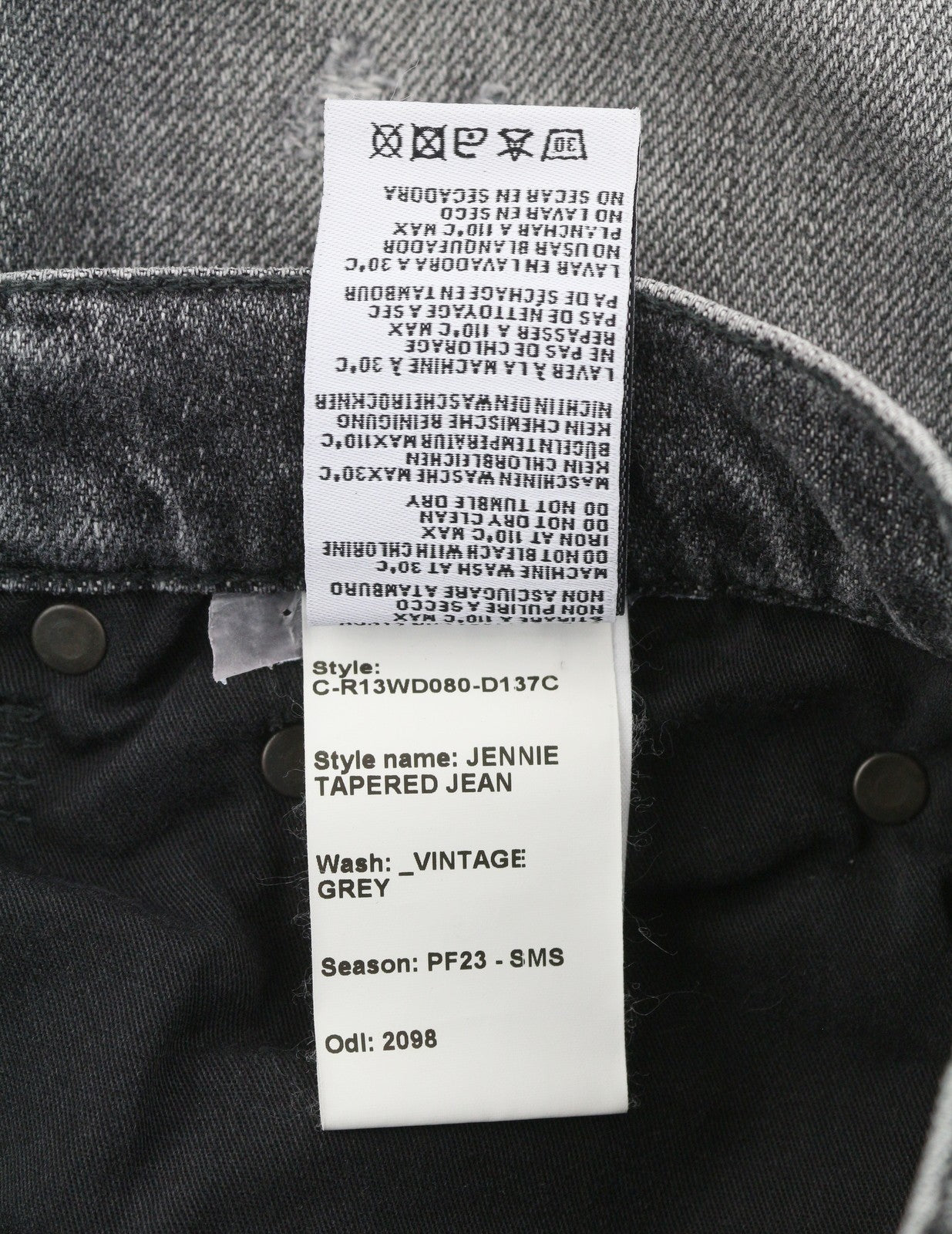 R13 Jennie siaurėjančios moteriškos džinsinės kelnės, 27 vnt., pilkos, išblukintos, plėšytos, suplėšytos odos imitacija. RMK 540 € 