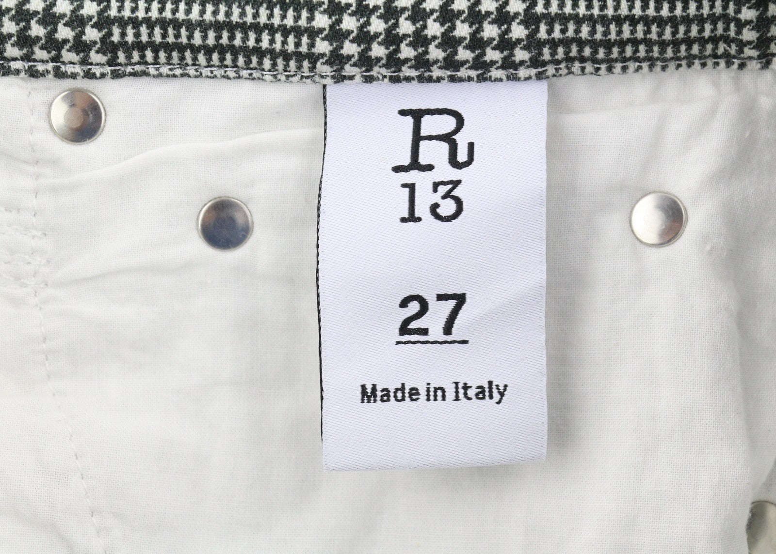 R13 Jane moteriški džinsai, 27 dydžio, marginti, languoti, tiesūs, platėjantys, tamprūs. Rekomenduojama kaina – 699 €. 