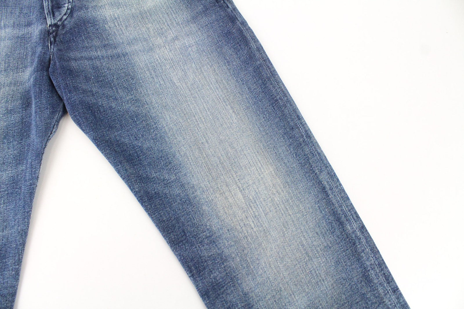 DIESEL D-Bazer 0870H džinsai W27/L32 Distress Blue Tapered Tempered Buttons 