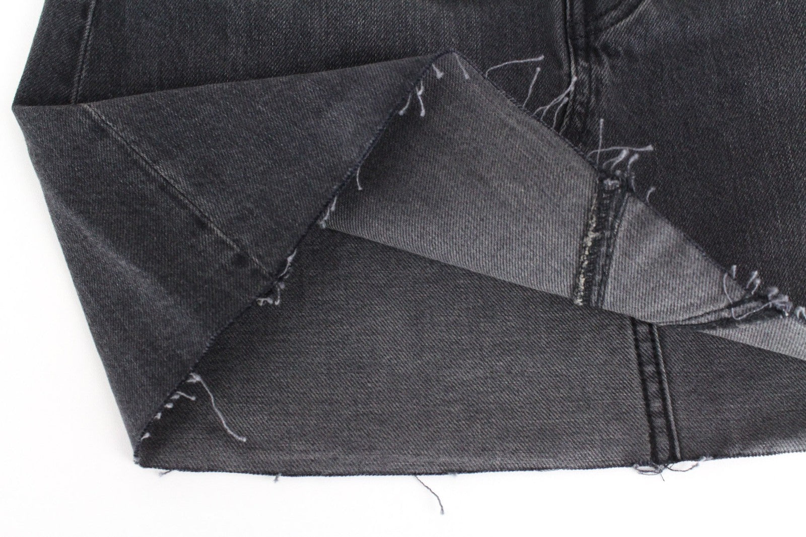 DENHAM Pearl moteriškas sijonas W25 juodas skalbtos medvilnės mini džinsinis sijonas su 5 kišenėmis 