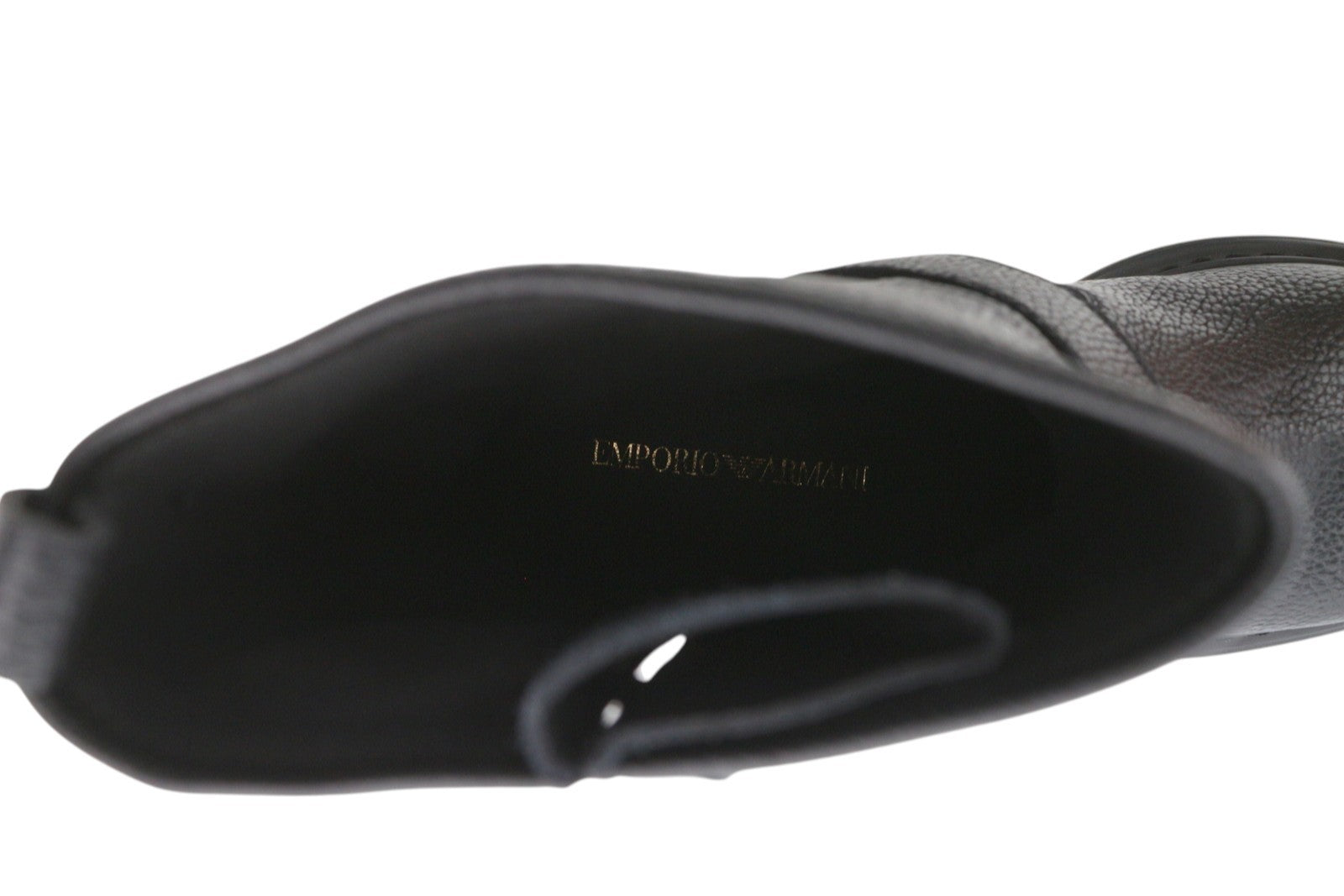 EMPORIO ARMANI X3N144 moteriški aulinukai, juodos odos, 37 dydžio, su sagtimi ir kulkšnies viduriu. Rekomenduojama kaina – 399 €. 