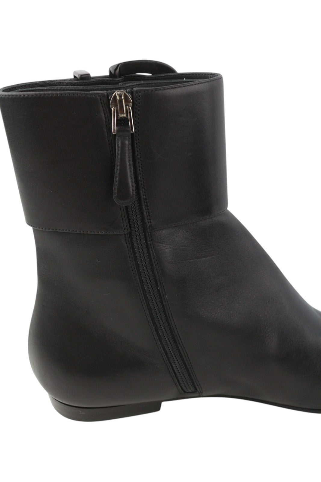 EMPORIO ARMANI moteriški bateliai, 37 €, juodos odos, smaili nosis, užtrauktukas, iki kulkšnies. 