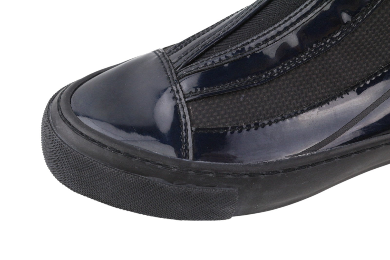 EMPORIO ARMANI moteriški bateliai, 37 dydis, juodi, su holografine oda, lipdukais iki kulkšnies. 