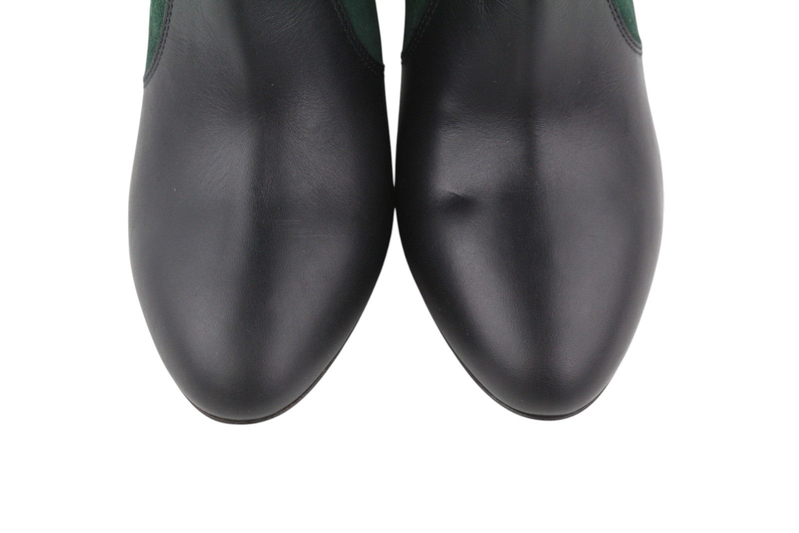 EMPORIO ARMANI moteriški aulinukai, 37 dydis, juodi, zomšiniai, odiniai, migdolų noselės, kaubojiški. 