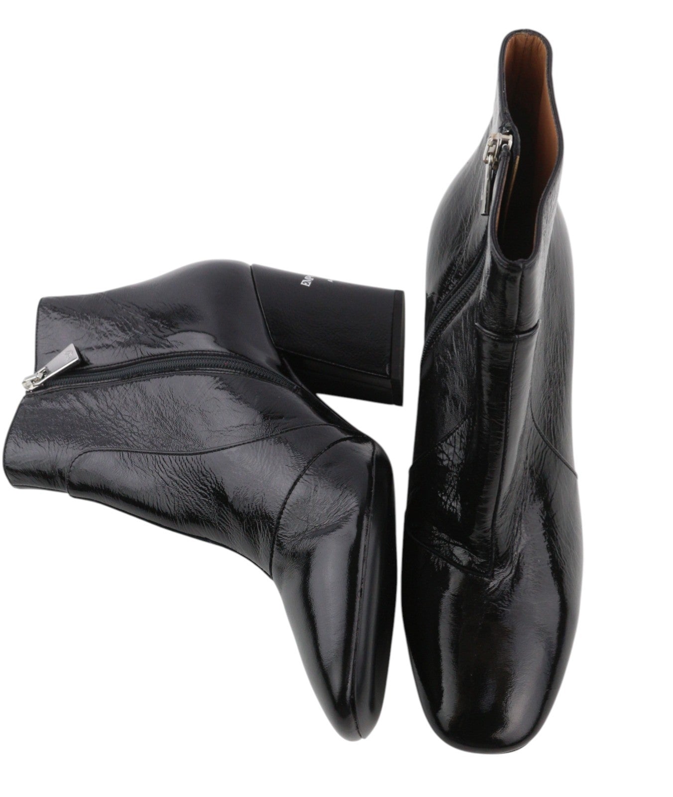 EMPORIO ARMANI moteriški aulinukai, juodi, blizgantys, odiniai, su užtrauktuku ir kulkšnies paviršiumi. 