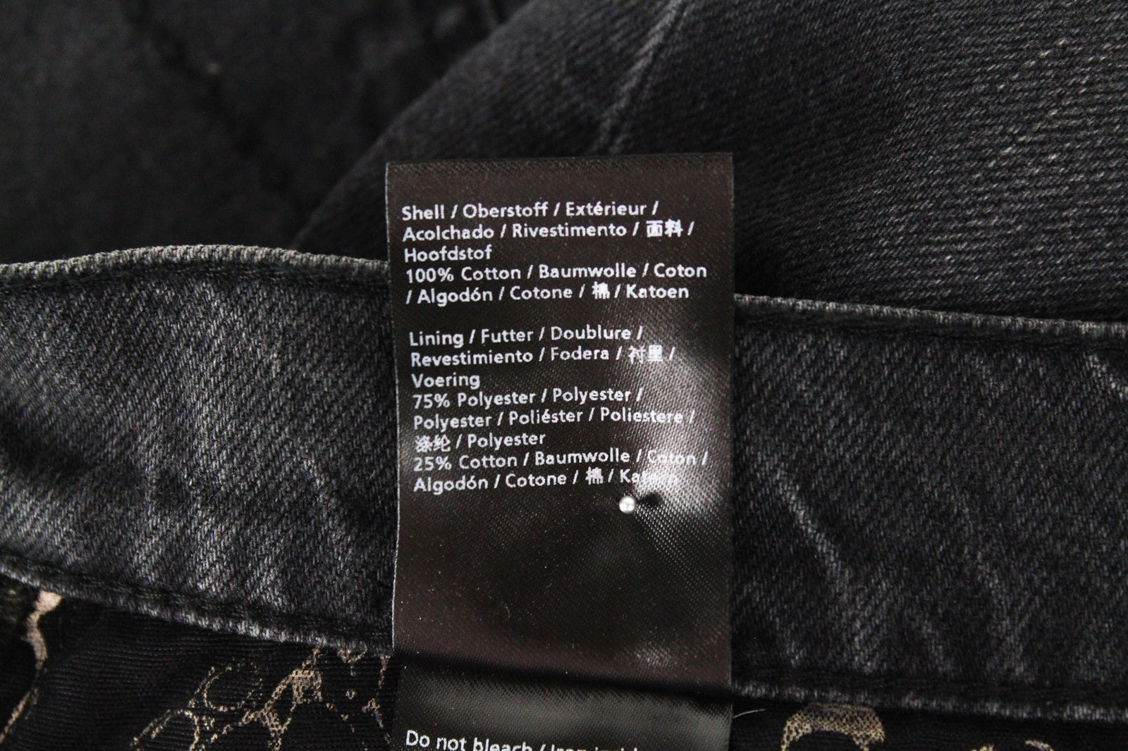 DENHAM Pearl W26 moteriškas mini sijonas su sagomis ir juodas netempiamas audinys 