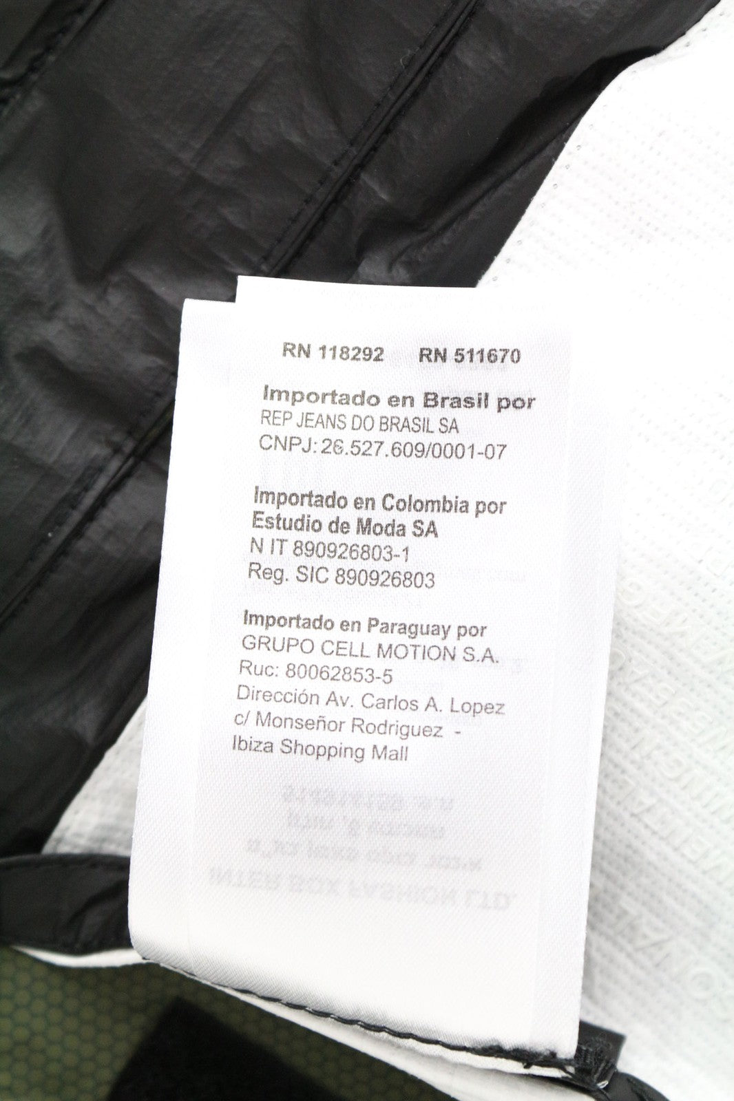 REPLAY vyriška M dydžio striukė, juoda, užtrauktuku, spaudėmis, pamušalu, vieneiliu gobelenu nugaroje. 